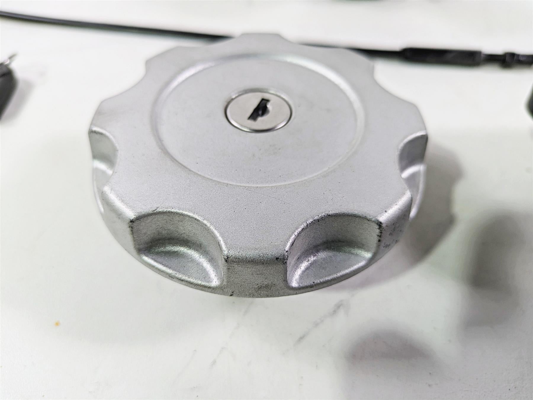 2013 Ducati Hyperstrada 821 Speedometer Ignition Switch Key Lock Set 40610951E {{ shop.shopifyCountryName }} - Mototech271