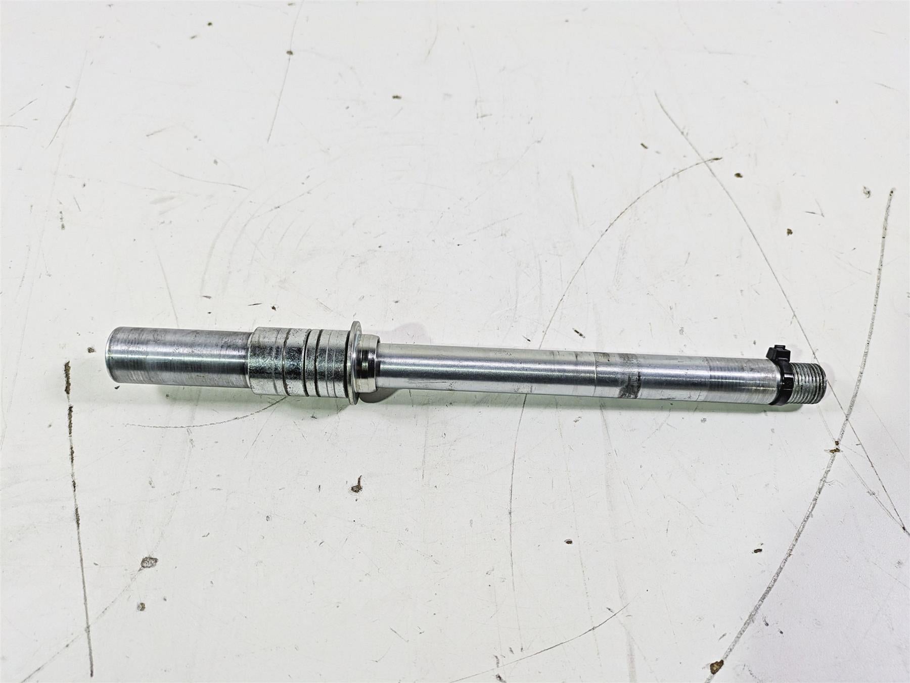 2012 Victory Cross Country Front Wheel Spindle Axle 5137439 5138509 {{ shop.shopifyCountryName }} - Mototech271