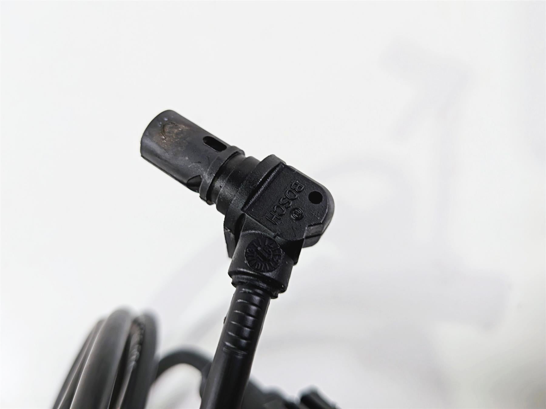 2015 KTM 1290 R Super Duke Front Abs Brake Wheel Speed Sensor Bosch 76042025000-Mototech271
