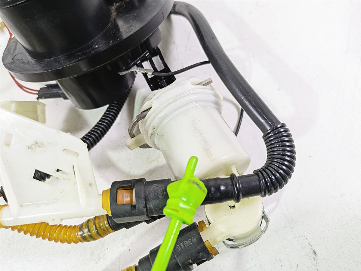 2015 Harley Touring FLHTKL Electra Glide Fuel Gas Petrol Pump 62908-08 75069-08D {{ shop.shopifyCountryName }} - Mototech271