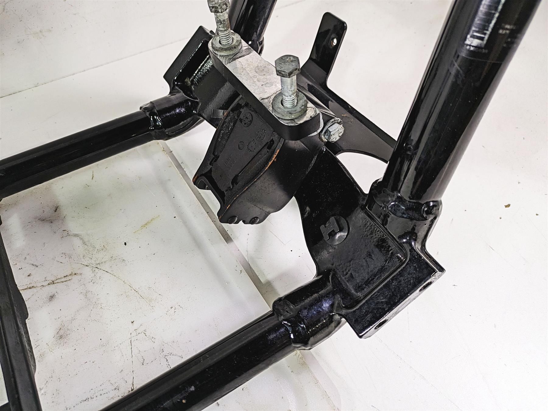 2013 Harley FXDWG Dyna Wide Glide Straight Main Frame Chassis 34Dgr With Clean California Title 47748-10A {{ shop.shopifyCountryName }} - Mototech271