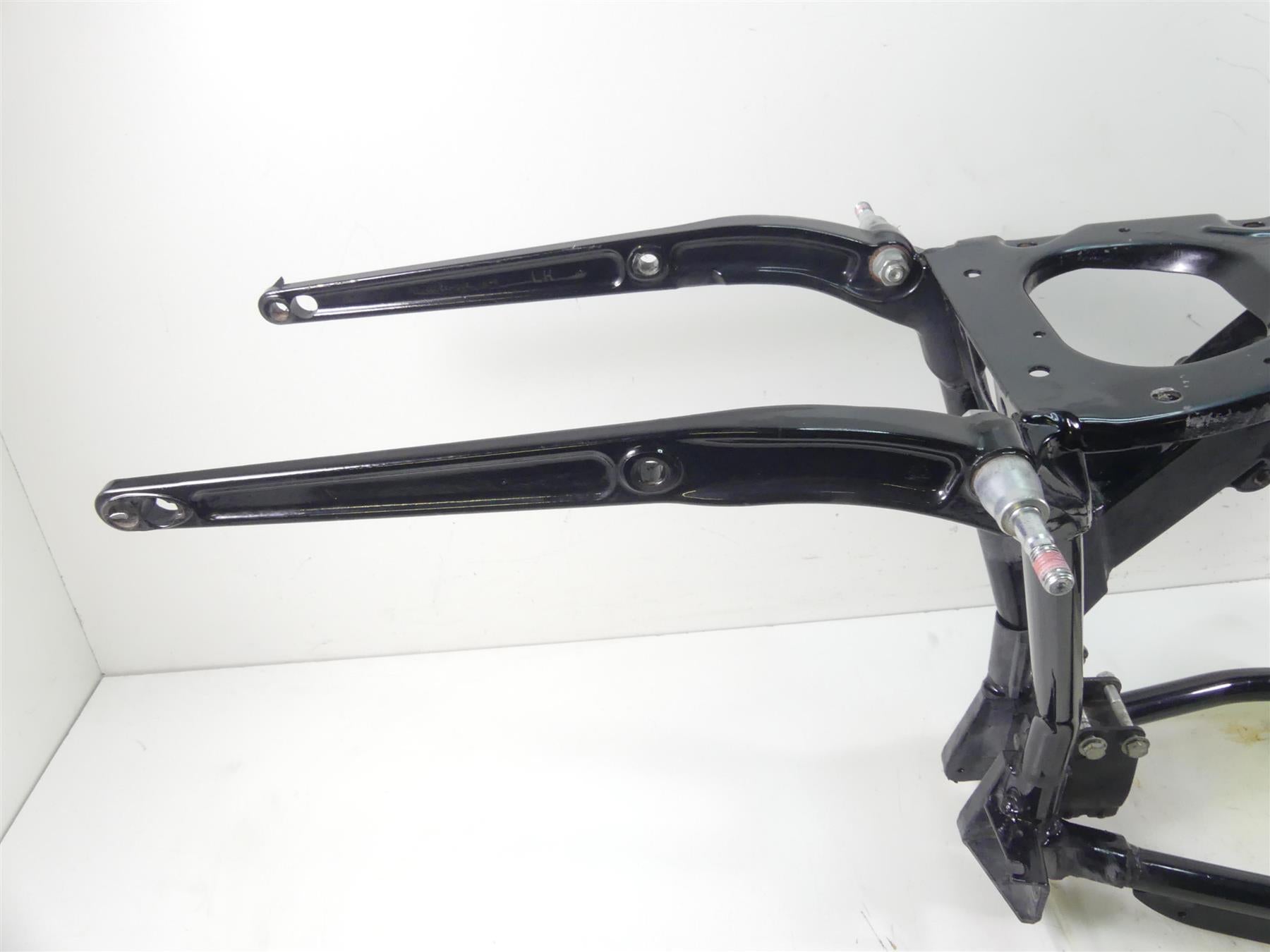 2009 Harley FXDL Dyna Low Rider 29dgr Rake Frame Chassis -Bent But With Clear Texas Title 47463-06BHP {{ shop.shopifyCountryName }} - Mototech271