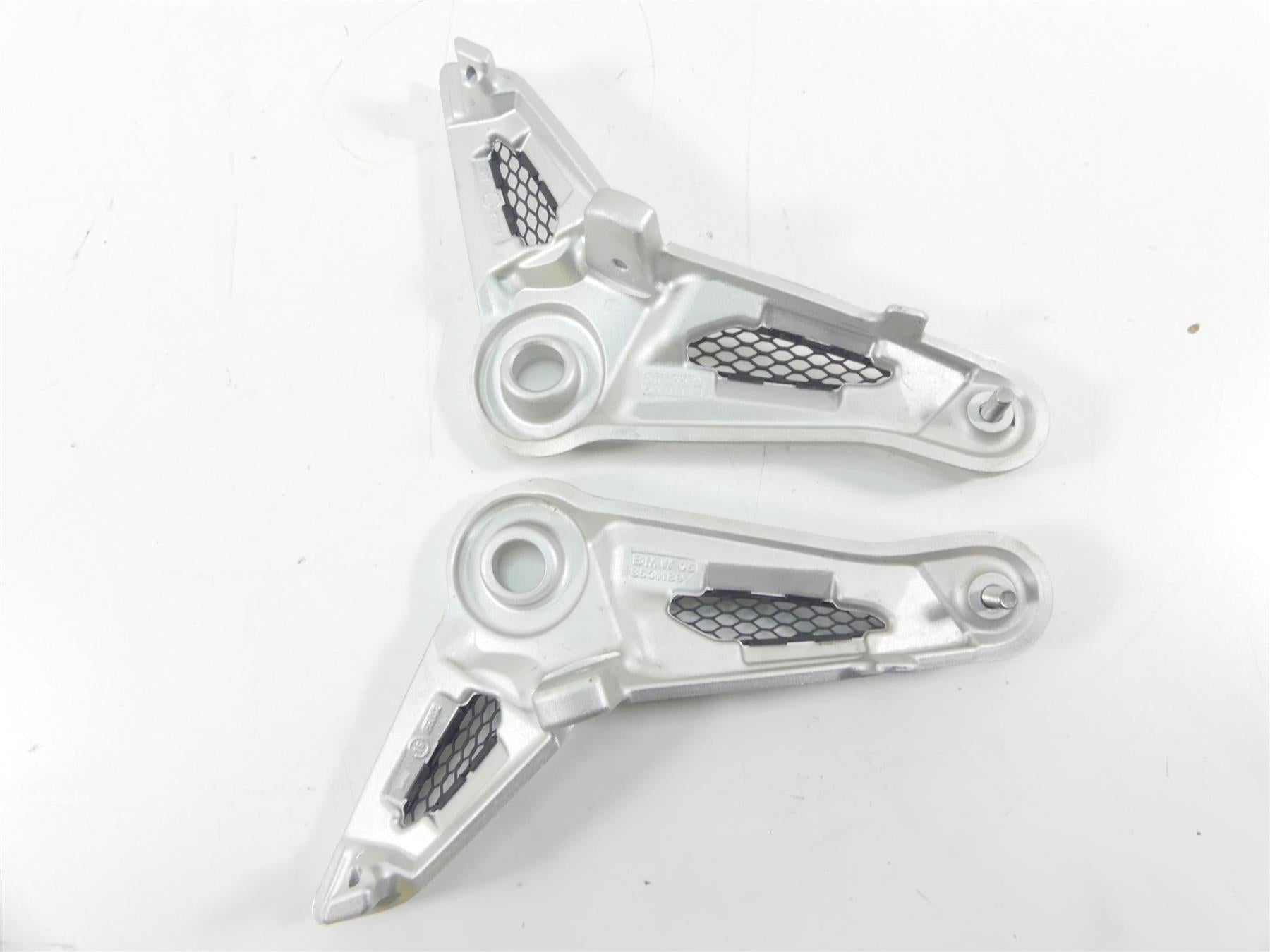 2017 BMW RnineT Racer K32 Front Rider Seat Support Brackets Set 46638531189 {{ shop.shopifyCountryName }} - Mototech271