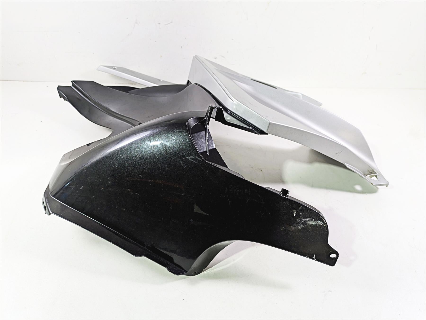 2010 BMW R1200RT K26 Left Main Side Fairing Cover - Read 46637681053 40852156090 | Mototech271