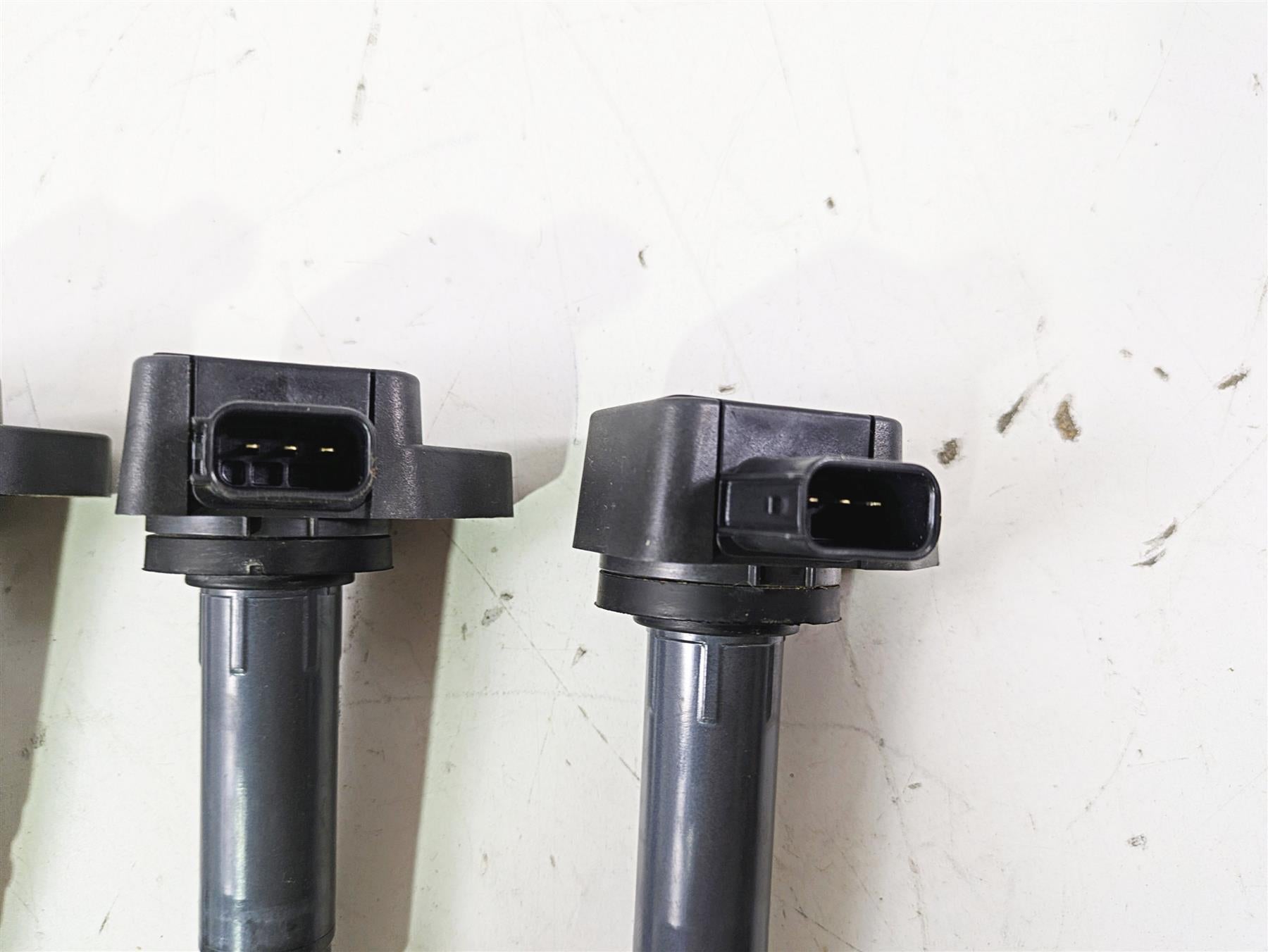 2004 Honda Aquatrax R-12X Ignition Stick Coil Set - Tested 30520-PVJ-A01 {{ shop.shopifyCountryName }} - Mototech271