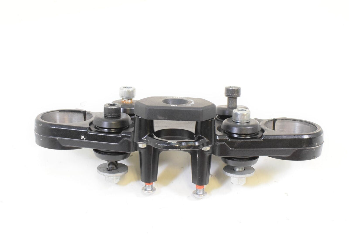 2015 Suzuki GSXR1300R Hayabusa Upper Triple Tree Steering Clamp 51311-24F50 {{ shop.shopifyCountryName }} - Mototech271