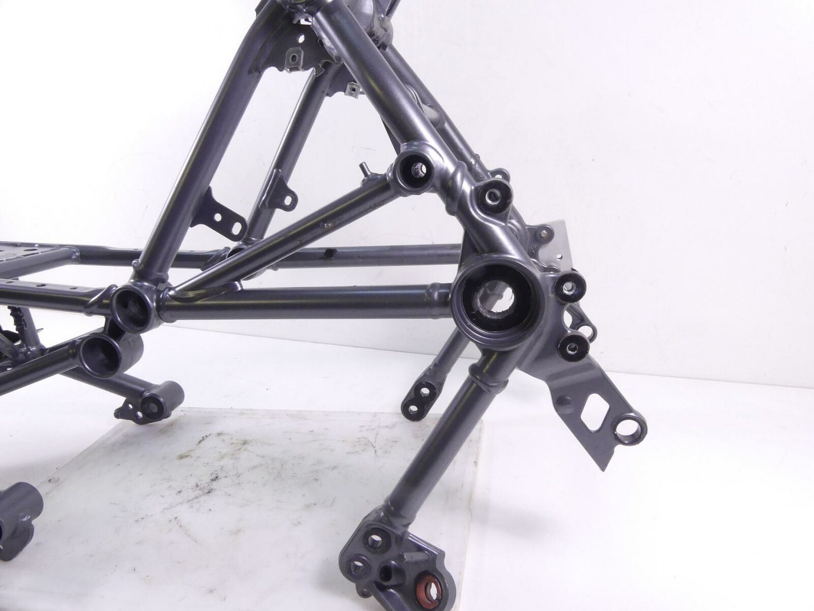2016 BMW R1200R K53 Straight Main Frame Chassis Slvg 46518524779 / 46518387843 {{ shop.shopifyCountryName }} - Mototech271