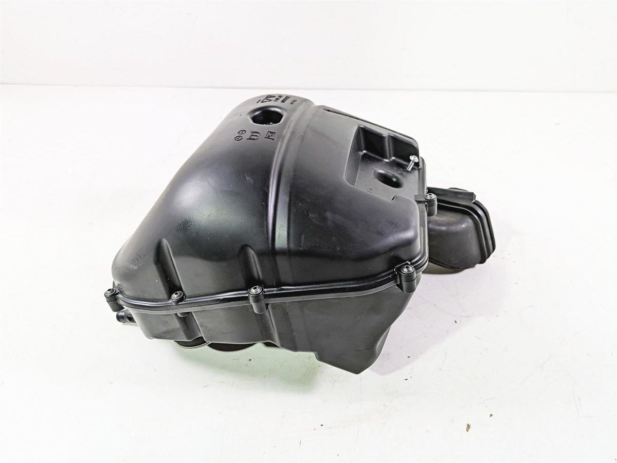 2013 Triumph Tiger 1215 Explorer Air Box Cleaner Breather & Tubes Set T2209550 {{ shop.shopifyCountryName }} - Mototech271