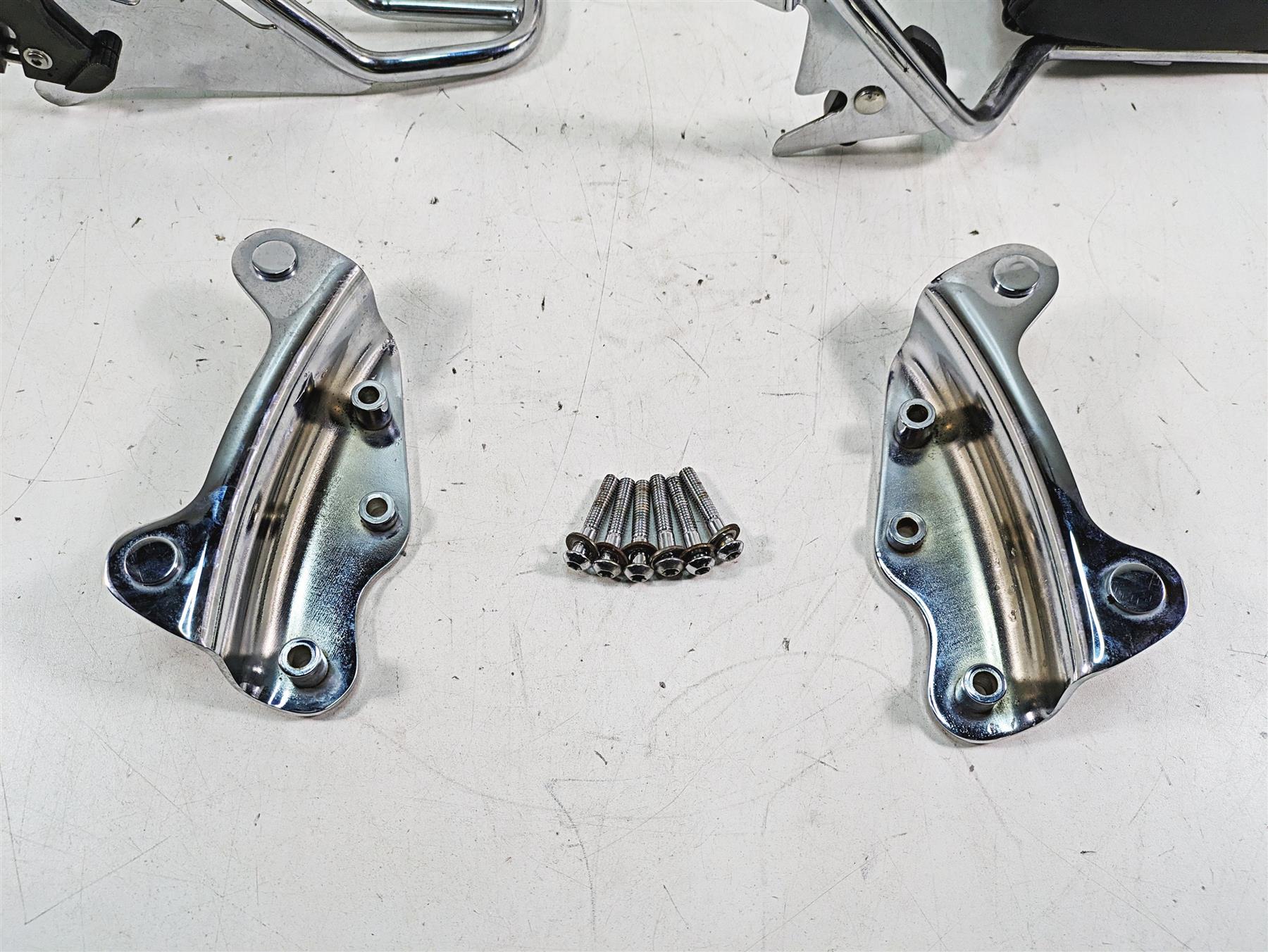 2011 Harley Touring FLHR Road King Passenger Backrest Luggage Rack Quick Release Set {{ shop.shopifyCountryName }} - Mototech271