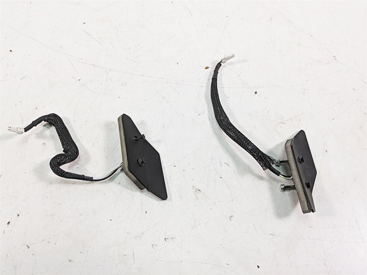 2016 Ducati Panigale 1299 S Nrc Mirror Block Off Turn Signals - Read 1299-MBO-B {{ shop.shopifyCountryName }} - Mototech271