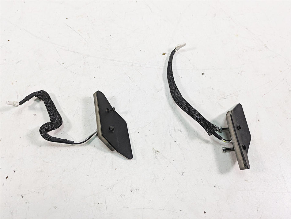 2016 Ducati Panigale 1299 S Nrc Mirror Block Off Turn Signals - Read 1299-MBO-B {{ shop.shopifyCountryName }} - Mototech271