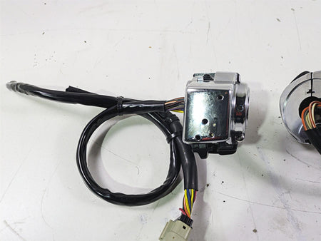 2007 Harley Touring FLHTCU SE CVO E-Glide Chrome Hand Control Switches 71682-06A {{ shop.shopifyCountryName }} - Mototech271