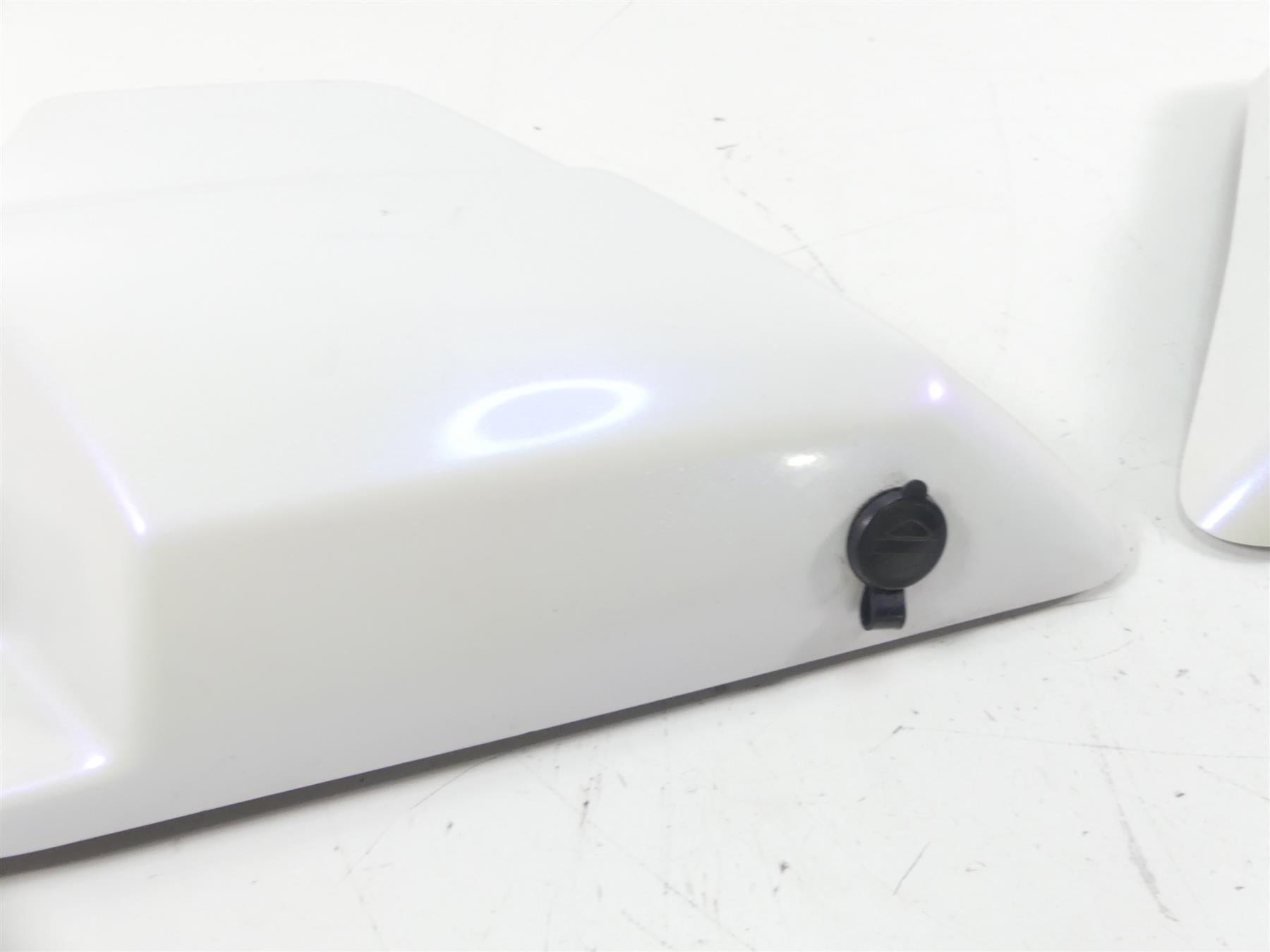 2010 Harley Touring FLHRC Road King Side Cover White Ice Pearl 66250-09 {{ shop.shopifyCountryName }} - Mototech271