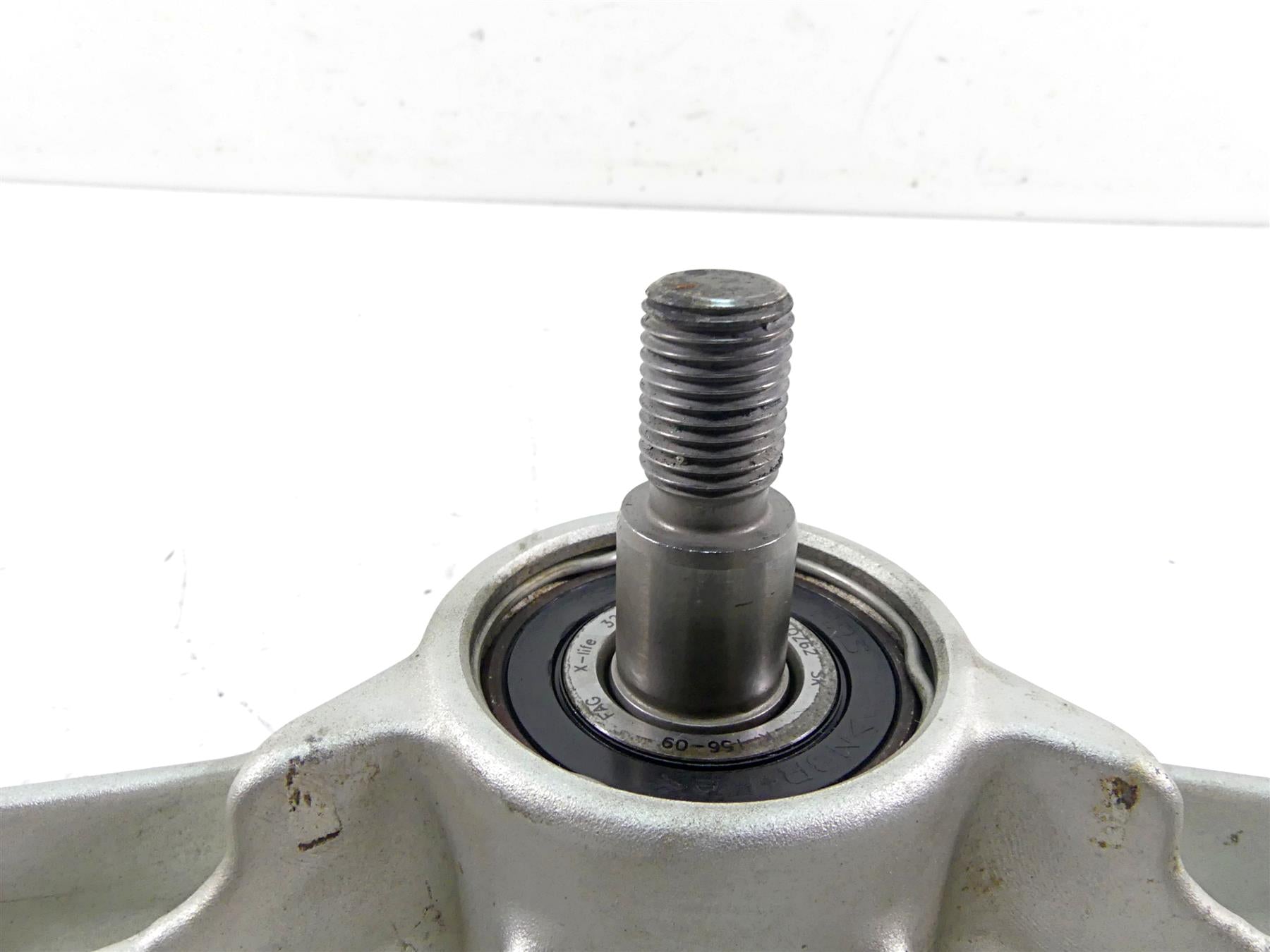 2015 BMW R1200GS GSW K50 Upper Triple Tree Steering Clamp 31428555849 8520478 {{ shop.shopifyCountryName }} - Mototech271