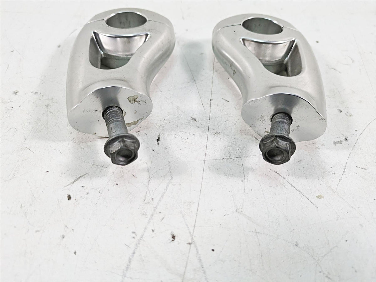 2014 Moto Guzzi California 1400 T Handlebar Holder Riser Set GU06500200 {{ shop.shopifyCountryName }} - Mototech271