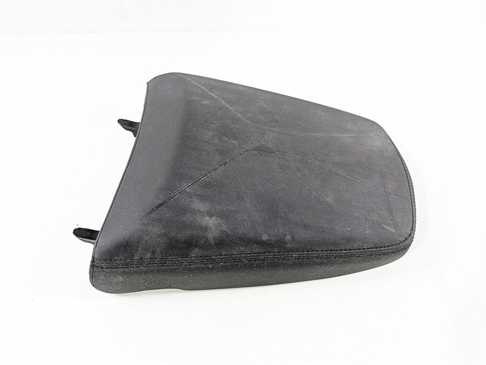 2024 Triumph Tiger 900 GT Rear Passenger Seat Saddle Comfort 2 tone T2311981 {{ shop.shopifyCountryName }} - Mototech271