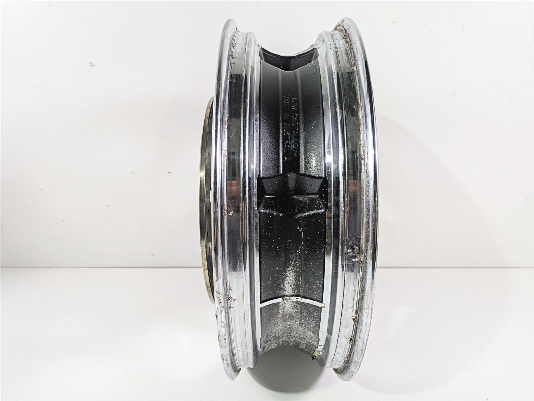 2010 Harley Touring FLHXSE CVO Street Glide 18x5 Rear Wheel Agitator 40225-10 {{ shop.shopifyCountryName }} - Mototech271