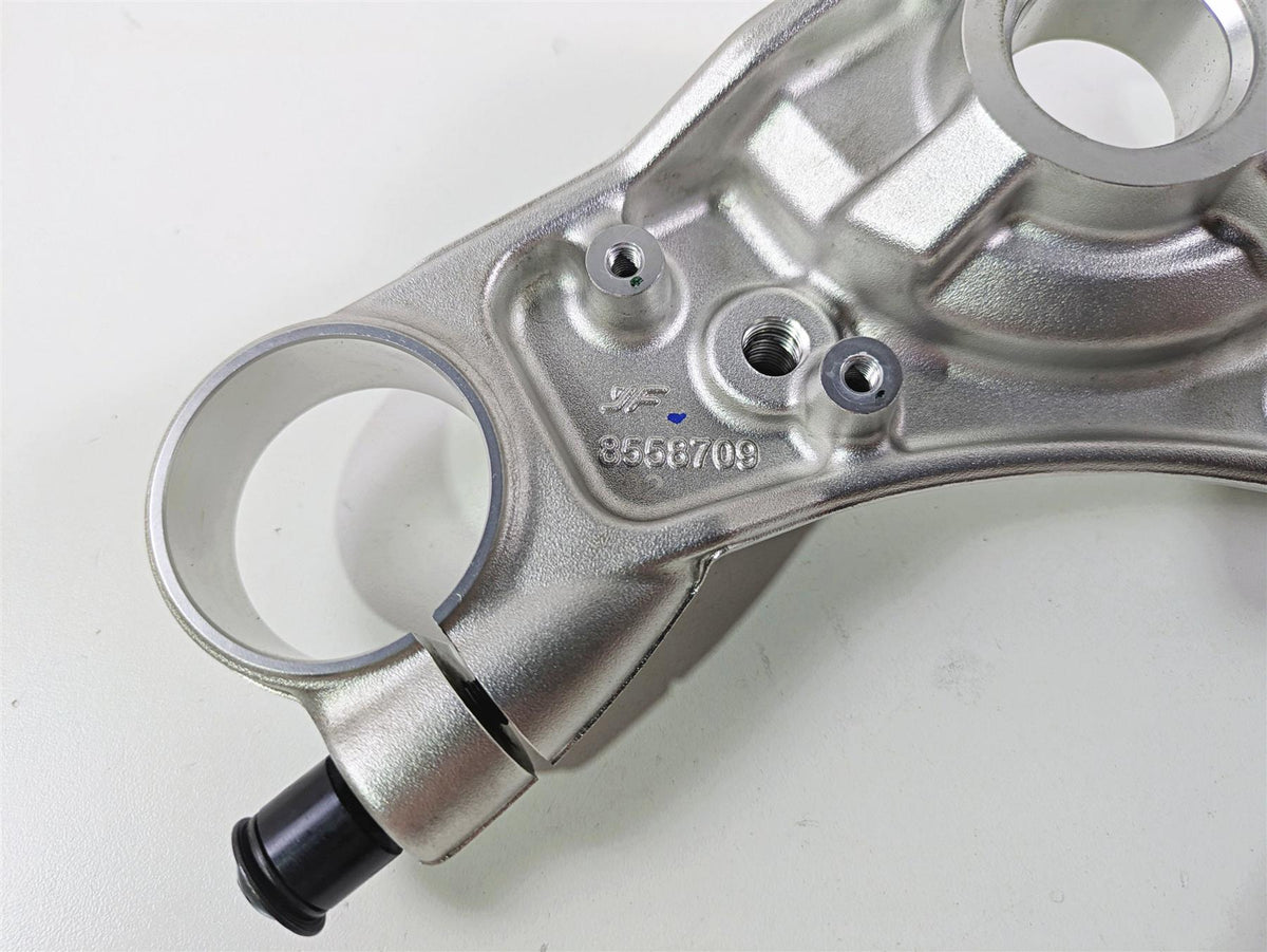 2018 BMW R nineT Urban GS K33 Upper Triple Tree Steering Clamp 31428558709 {{ shop.shopifyCountryName }} - Mototech271