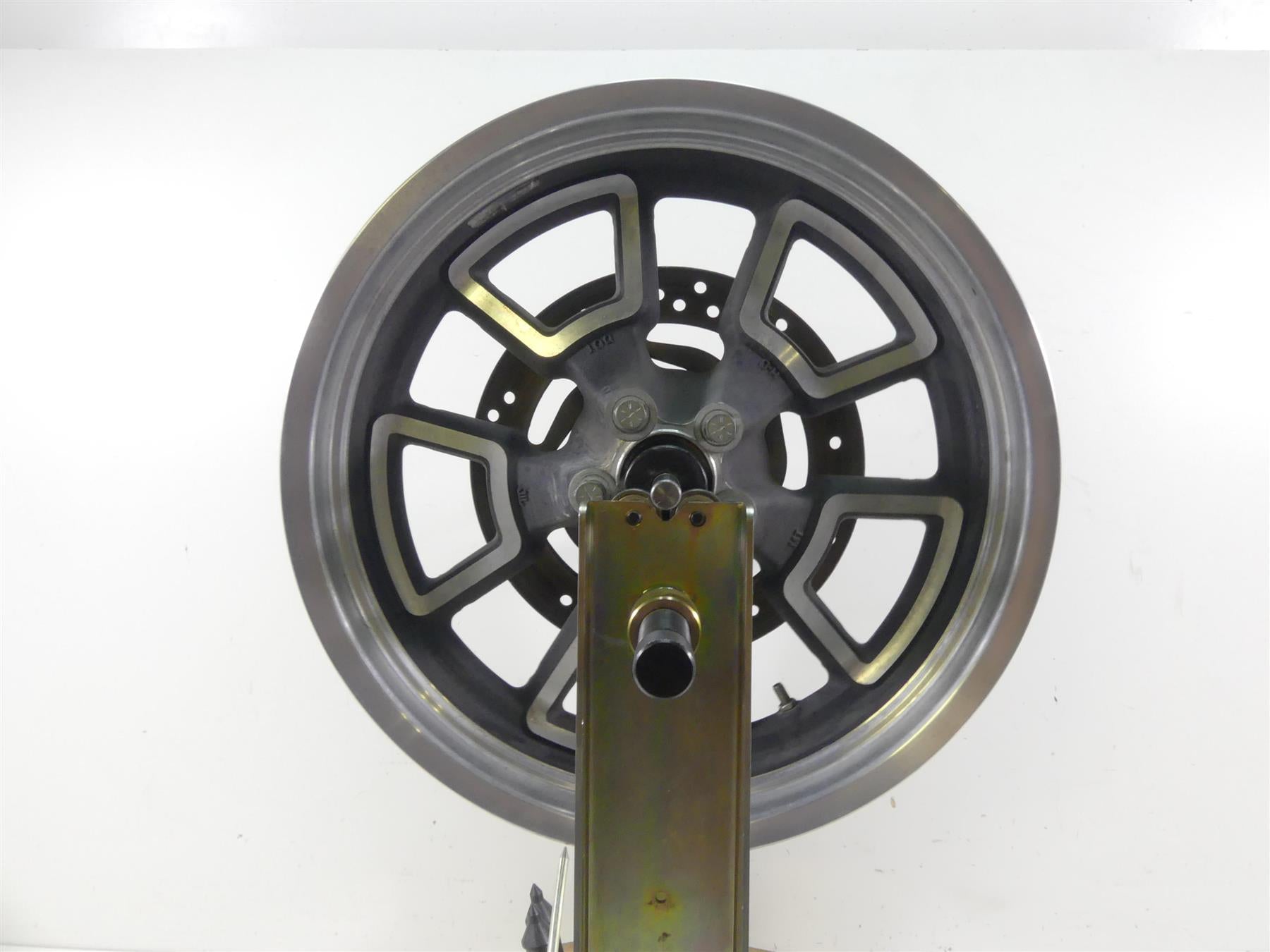 2015 Harley FXDL Dyna Low Rider Rear 17x4.5 Wheel Rim - Dent 40900289 {{ shop.shopifyCountryName }} - Mototech271
