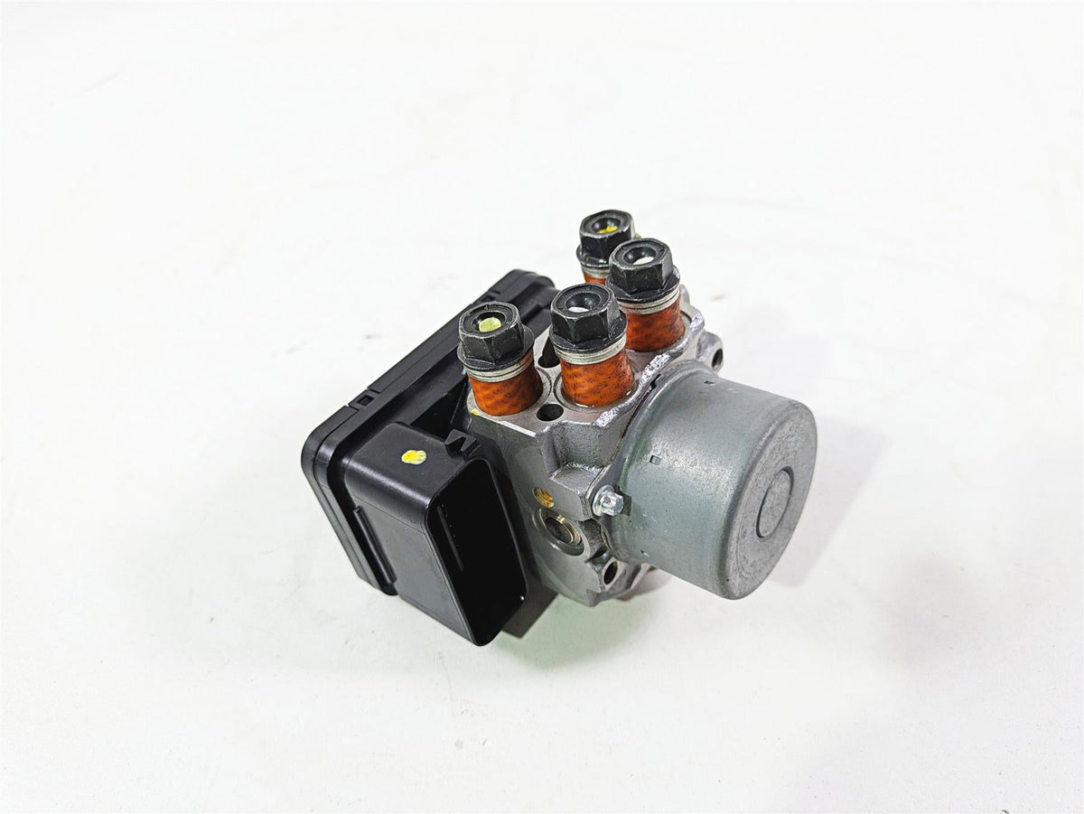 2021 Kawasaki Z900 ZR900 Nissin Abs Brake Pump Unit Module 16082-0810 {{ shop.shopifyCountryName }} - Mototech271