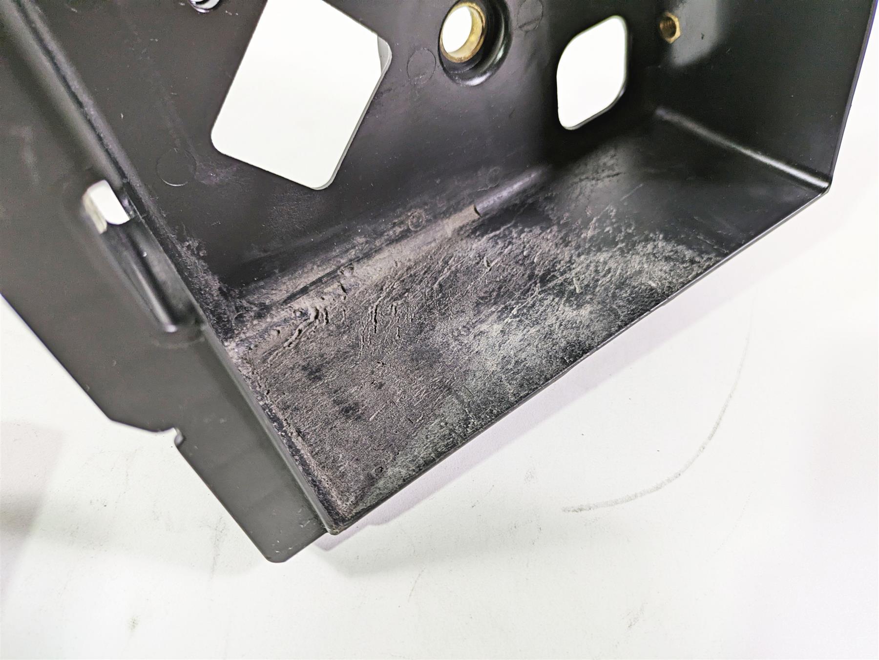 2014 Harley FXDL Dyna Low Rider Battery Tray & Chrome Cover 61300151 70379-06B {{ shop.shopifyCountryName }} - Mototech271