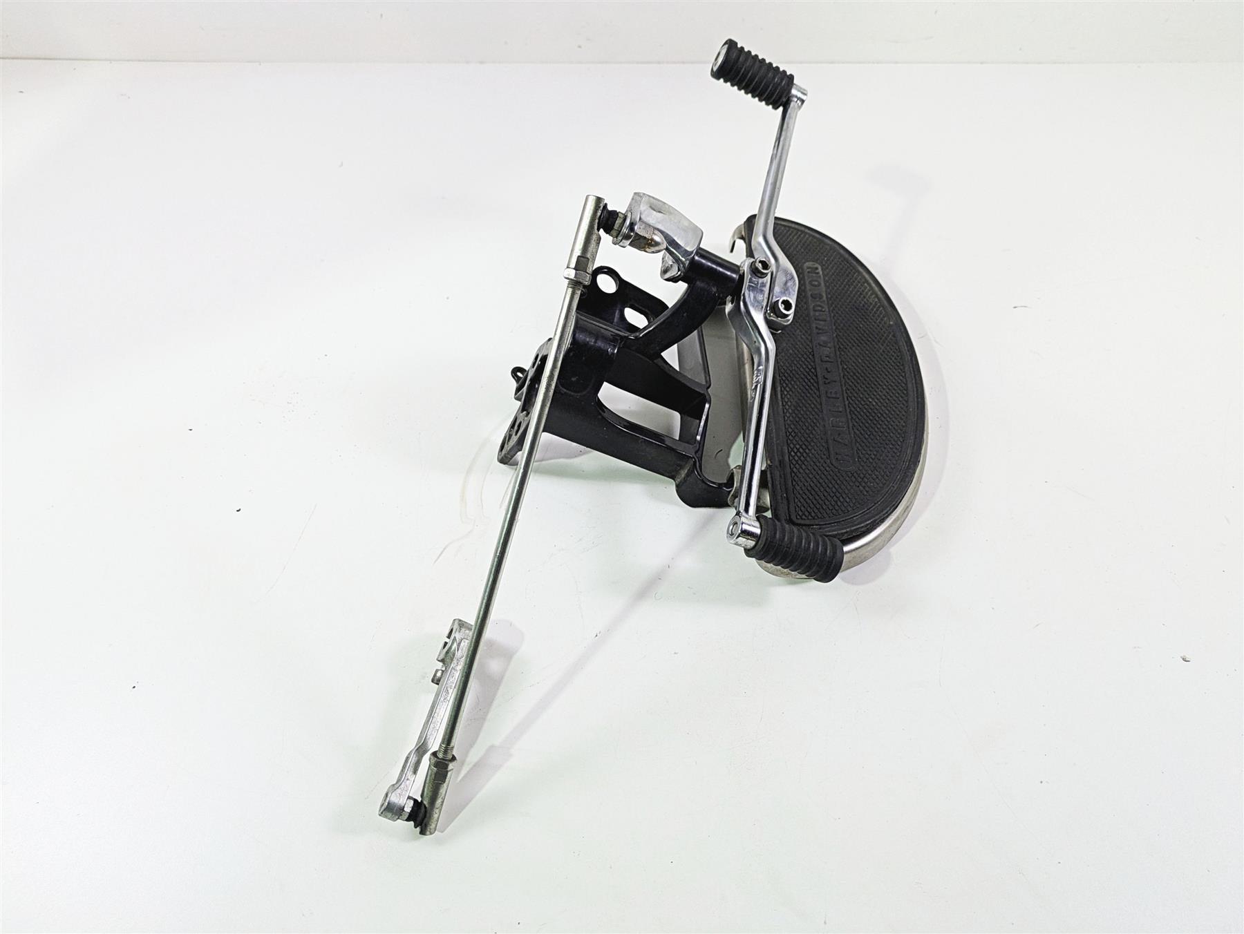 2017 Harley Softail Heritage Classic FLSTC Left Front Floorboard Set 33630-07A {{ shop.shopifyCountryName }} - Mototech271