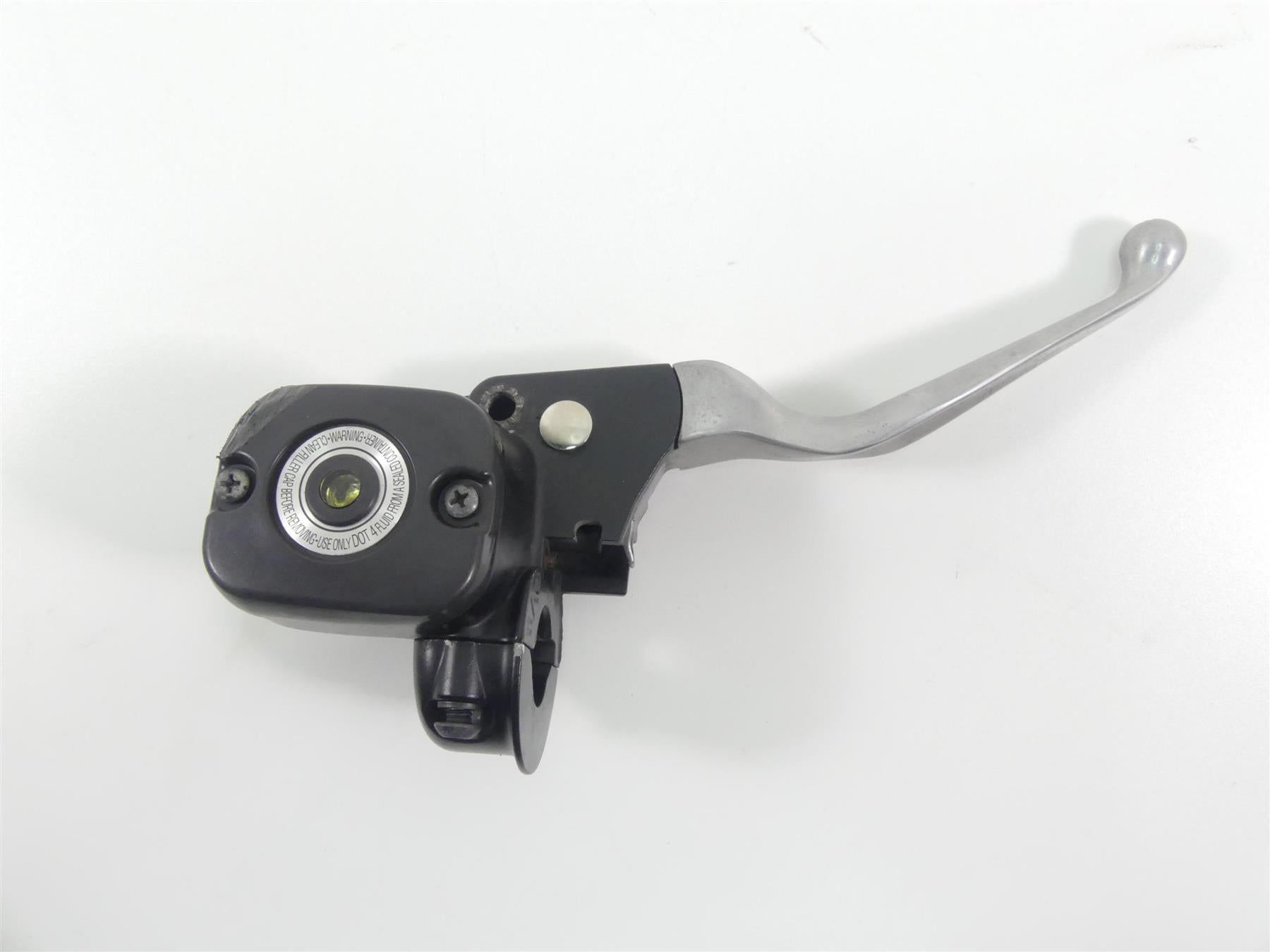 2016 Harley FXDL Dyna Low Rider Front Brake Master Cylinder 11/16" 45170-08F {{ shop.shopifyCountryName }} - Mototech271