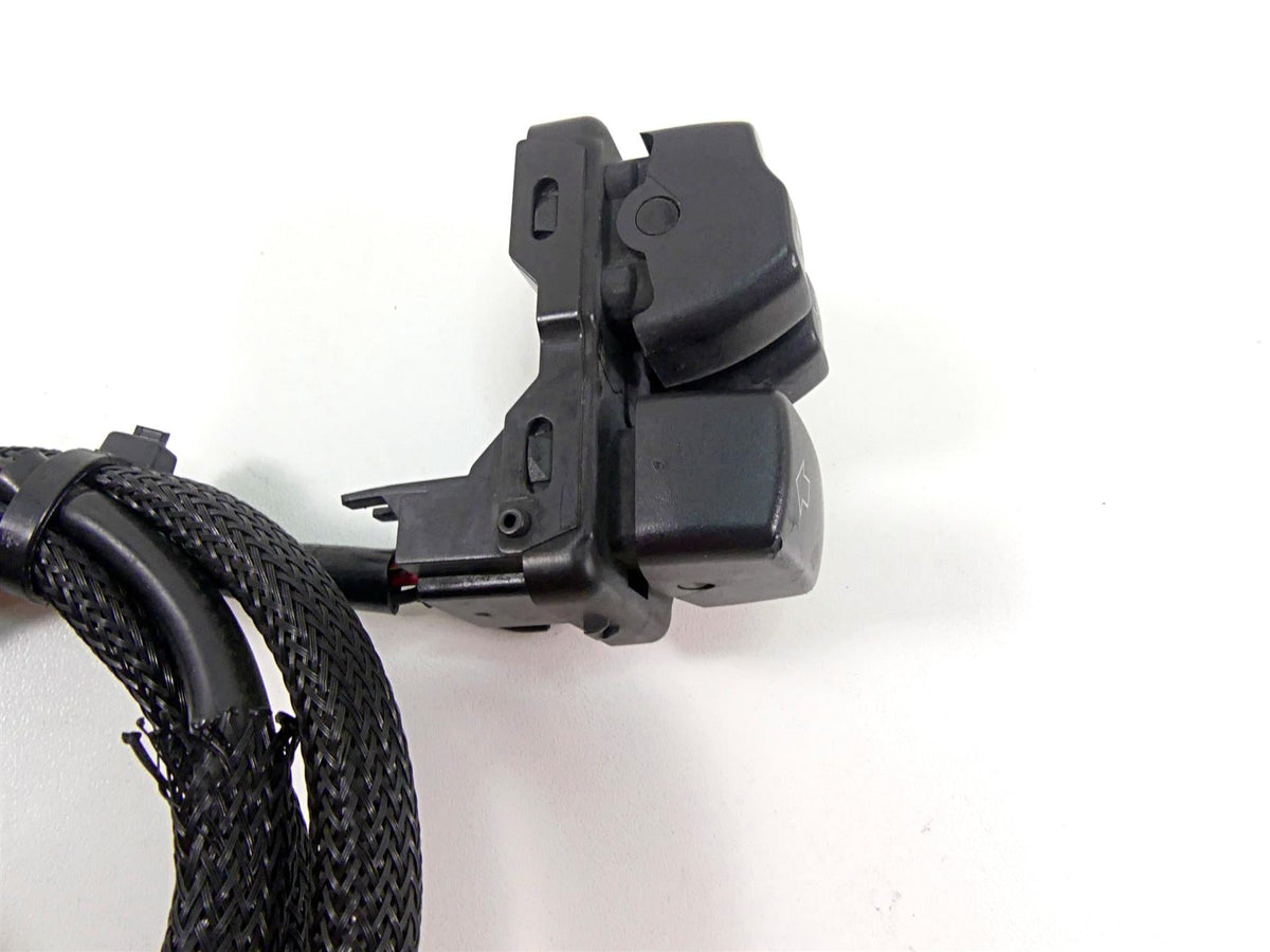 2017 Harley Dyna FXDB Street Bob Left Control Switch - For Parts 71500372A {{ shop.shopifyCountryName }} - Mototech271