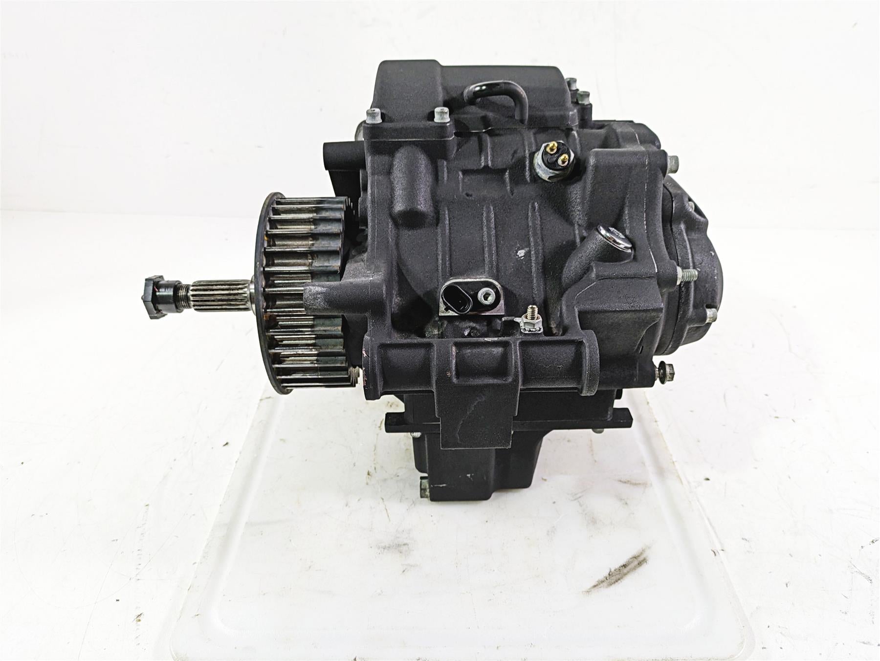 2013 Harley FXDWG Dyna Wide Glide 6-Speed Transmission Gear Box 33083-10A {{ shop.shopifyCountryName }} - Mototech271