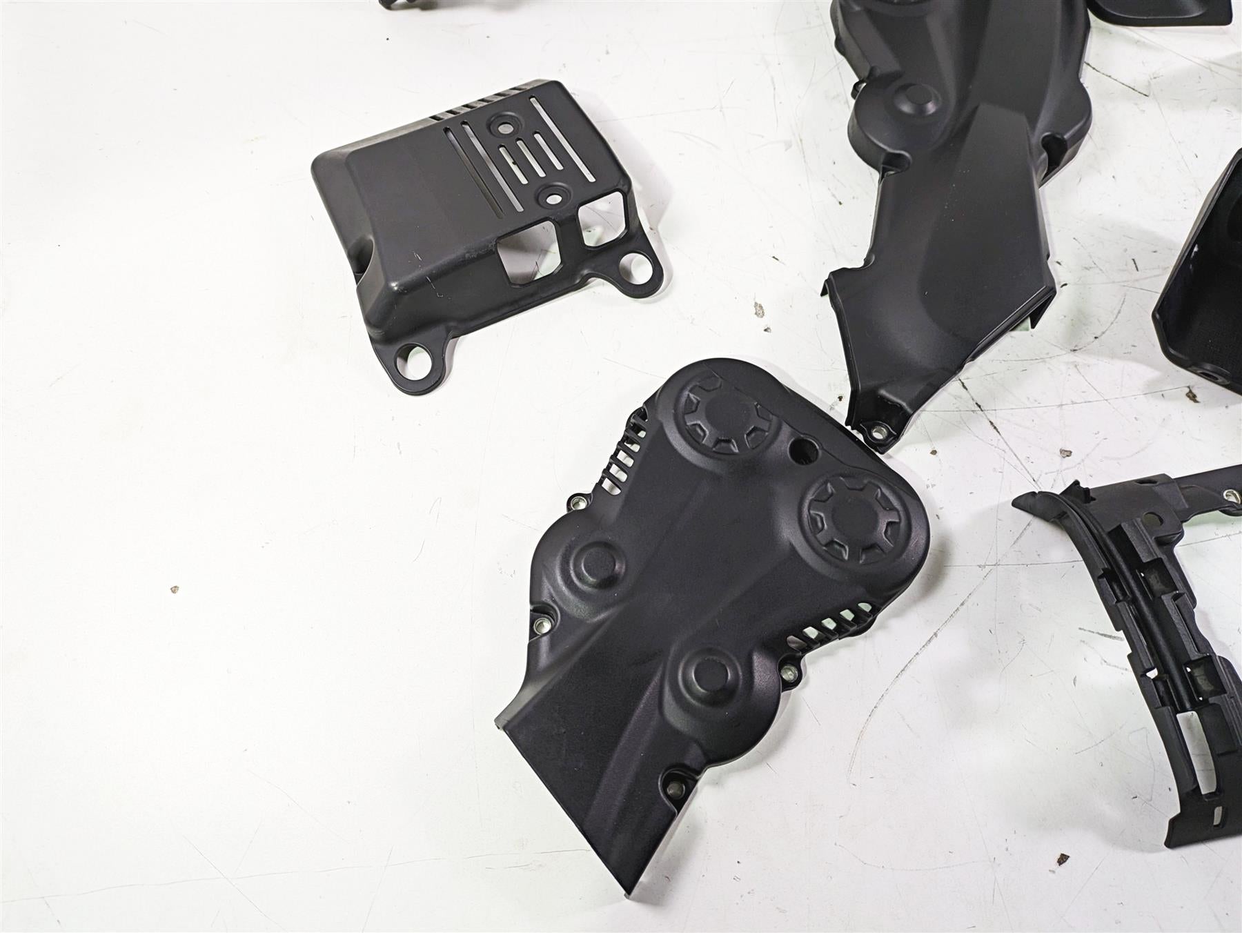 2017 Ducati Monster 1200 S Frame Engine Timing Cover Infill Cover Set 4601E212B {{ shop.shopifyCountryName }} - Mototech271