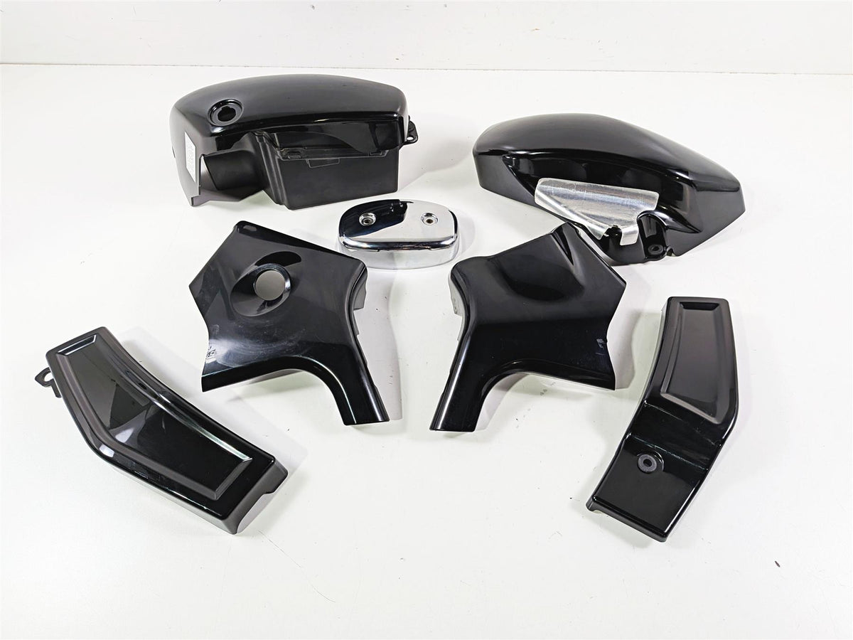 2005 Suzuki VZ800 M50 Boulevard Neck & Side Cover Fairing Set 47211-41F0 {{ shop.shopifyCountryName }} - Mototech271
