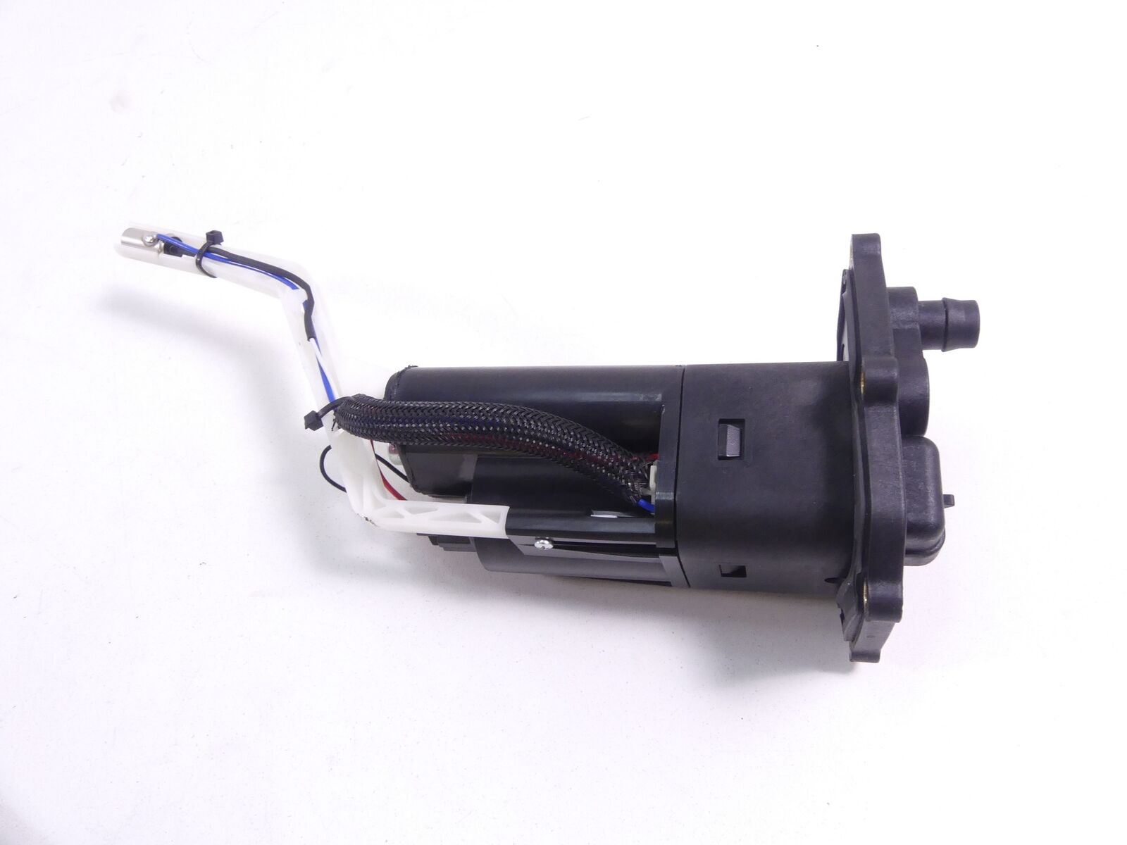 2013 Ducati Hyperstrada 821 Fuel Gas Petrol Pump 3K -Video 16024281A | Mototech271