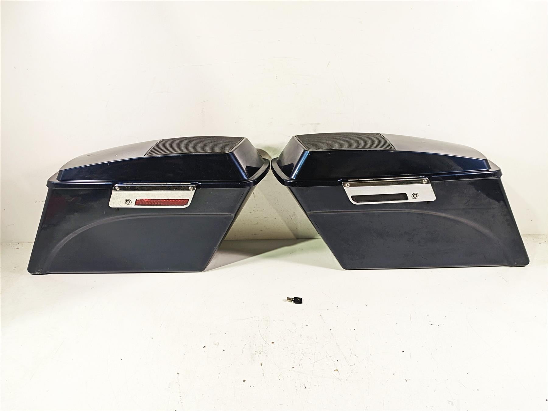 2002 Harley FLSTC Softail Heritage Left Right Hard Bad Saddlebag Set | Mototech271