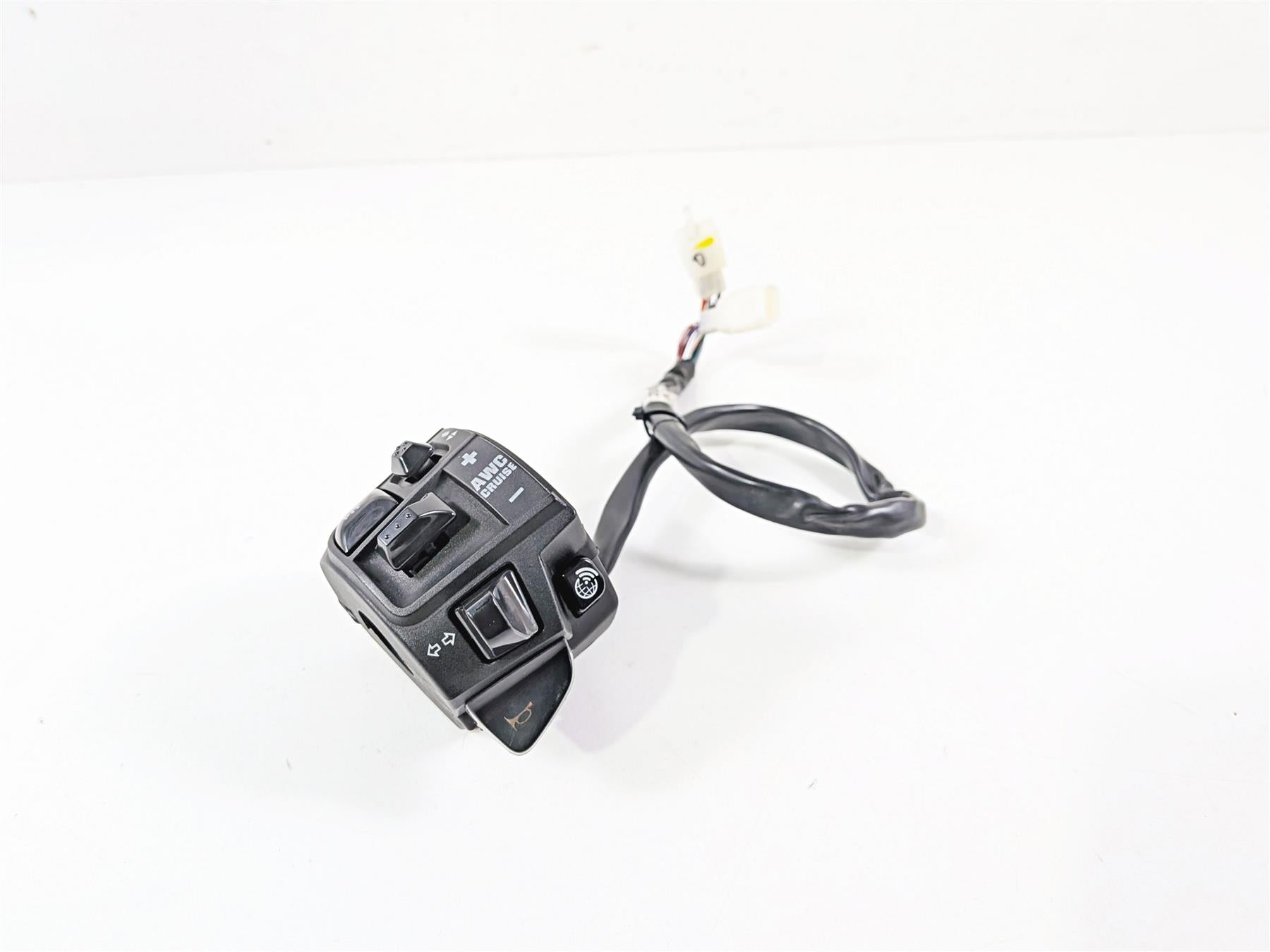 2018 Aprilia RSV4 RR Left Hand Control Switch Awc Cruise Pit Light 2D0002965 {{ shop.shopifyCountryName }} - Mototech271