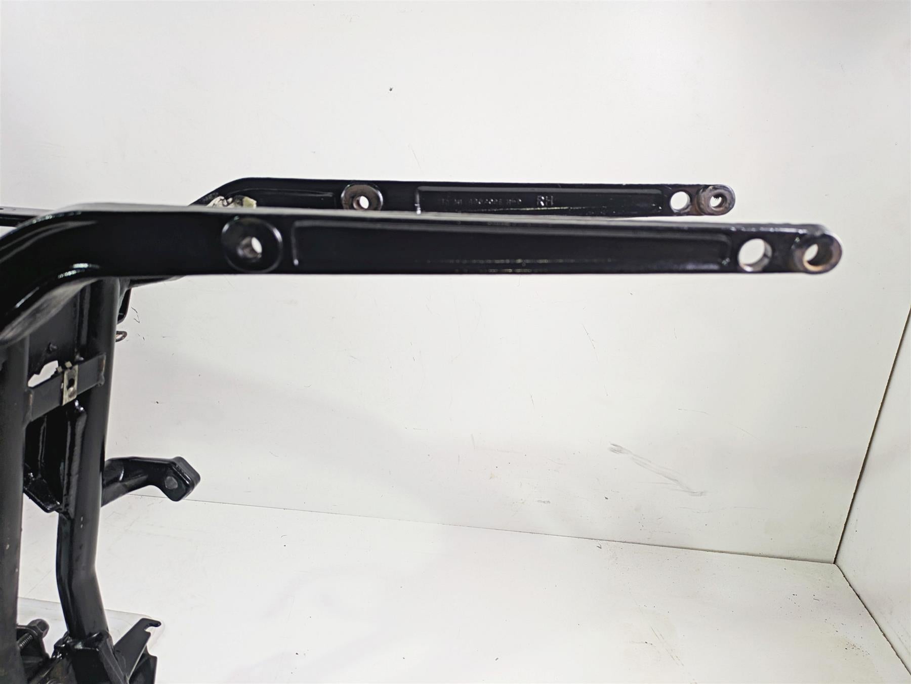 1999 Harley Dyna FXDL Low Rider Main Frame Chassis 32dgr Rake With Salvage Texas Title - Read 47427-99A {{ shop.shopifyCountryName }} - Mototech271