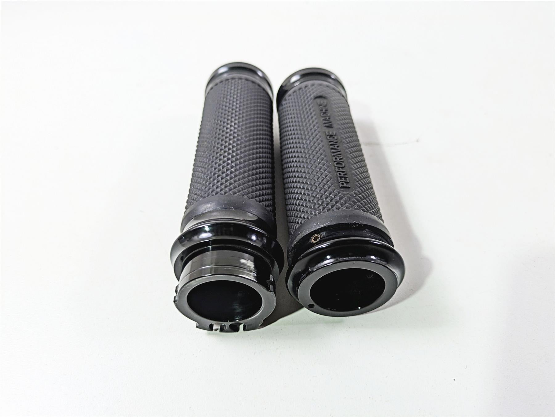 2011 Harley FXDC Dyna Super Glide Performance Machine Apex Grips 0063-2043-BM {{ shop.shopifyCountryName }} - Mototech271