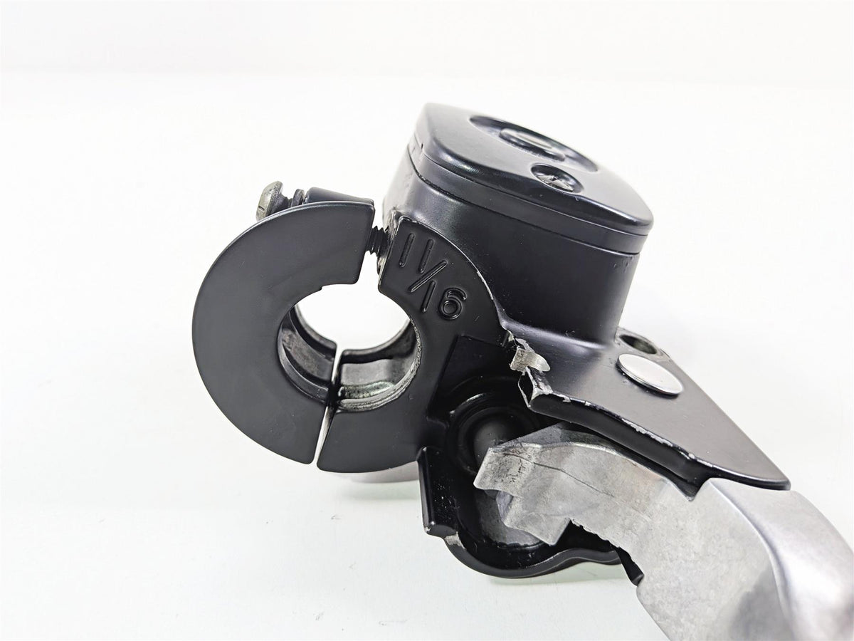 2004 Harley Touring FLTRI Road Glide Front Brake Master Cylinder 11/16 41700737-Mototech271