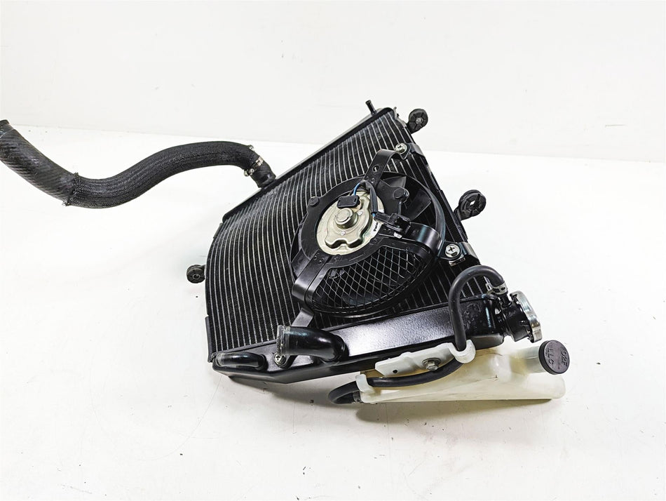 2009 Suzuki GSXR750 K9 Radiator Fan Hoses Reservoir Set - Read 17710-01H10 {{ shop.shopifyCountryName }} - Mototech271