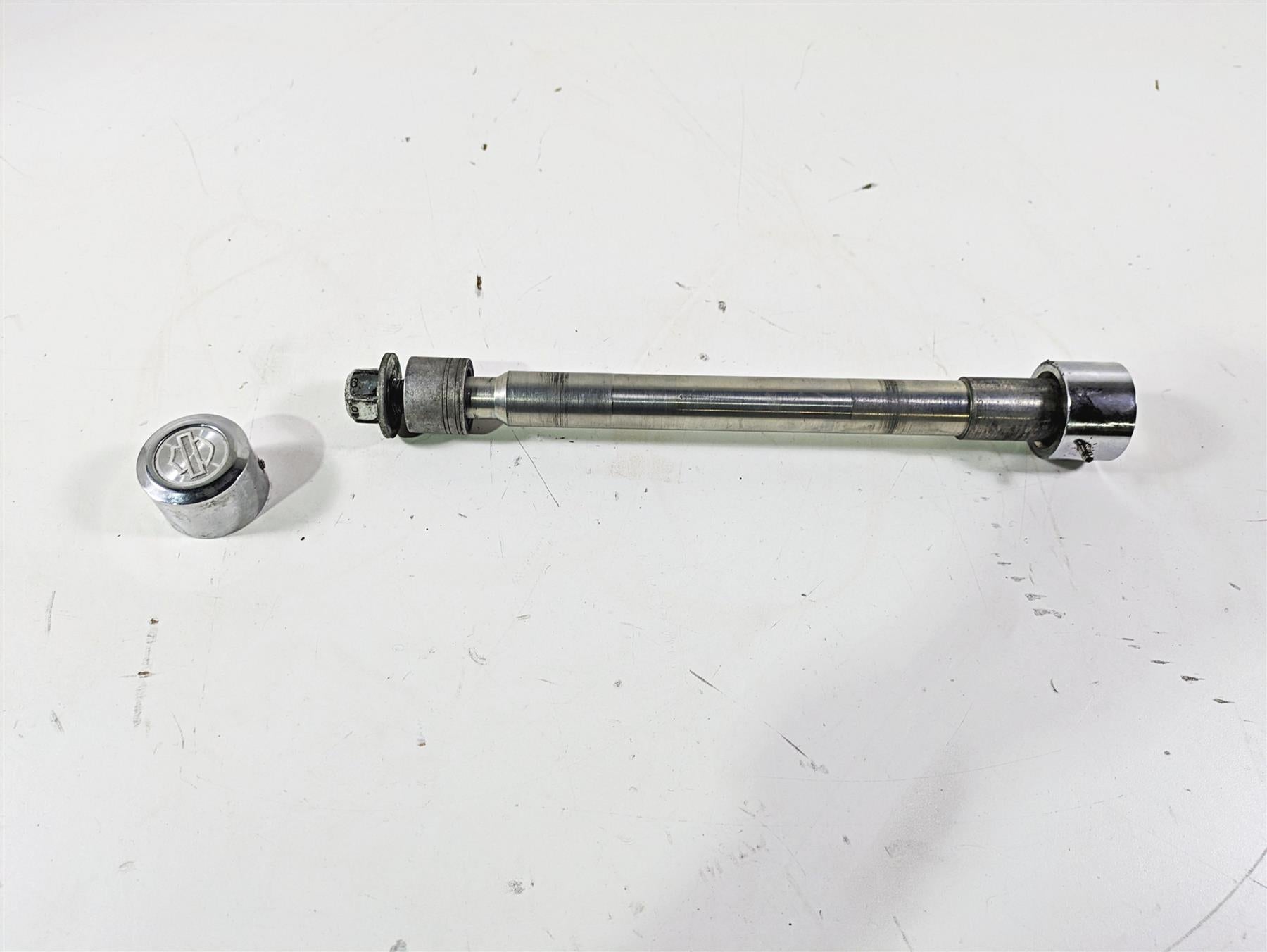 2008 Harley Touring FLHTCU E-Glide 105TH Front Axle Wheel Spindle 1