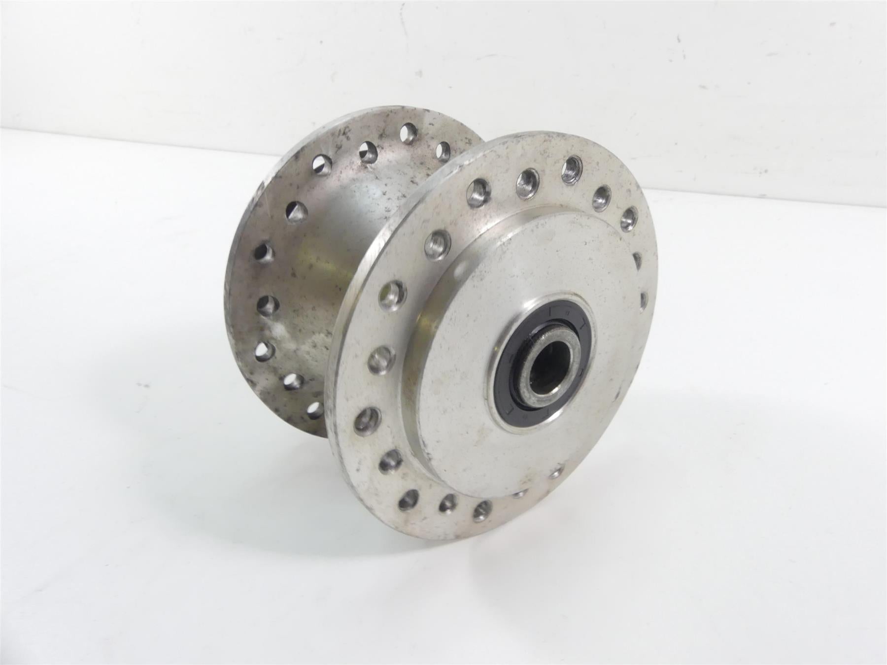 1999 Harley Davidson Sportster XL1200 Front Spoke Wheel Hub 43619-84 {{ shop.shopifyCountryName }} - Mototech271
