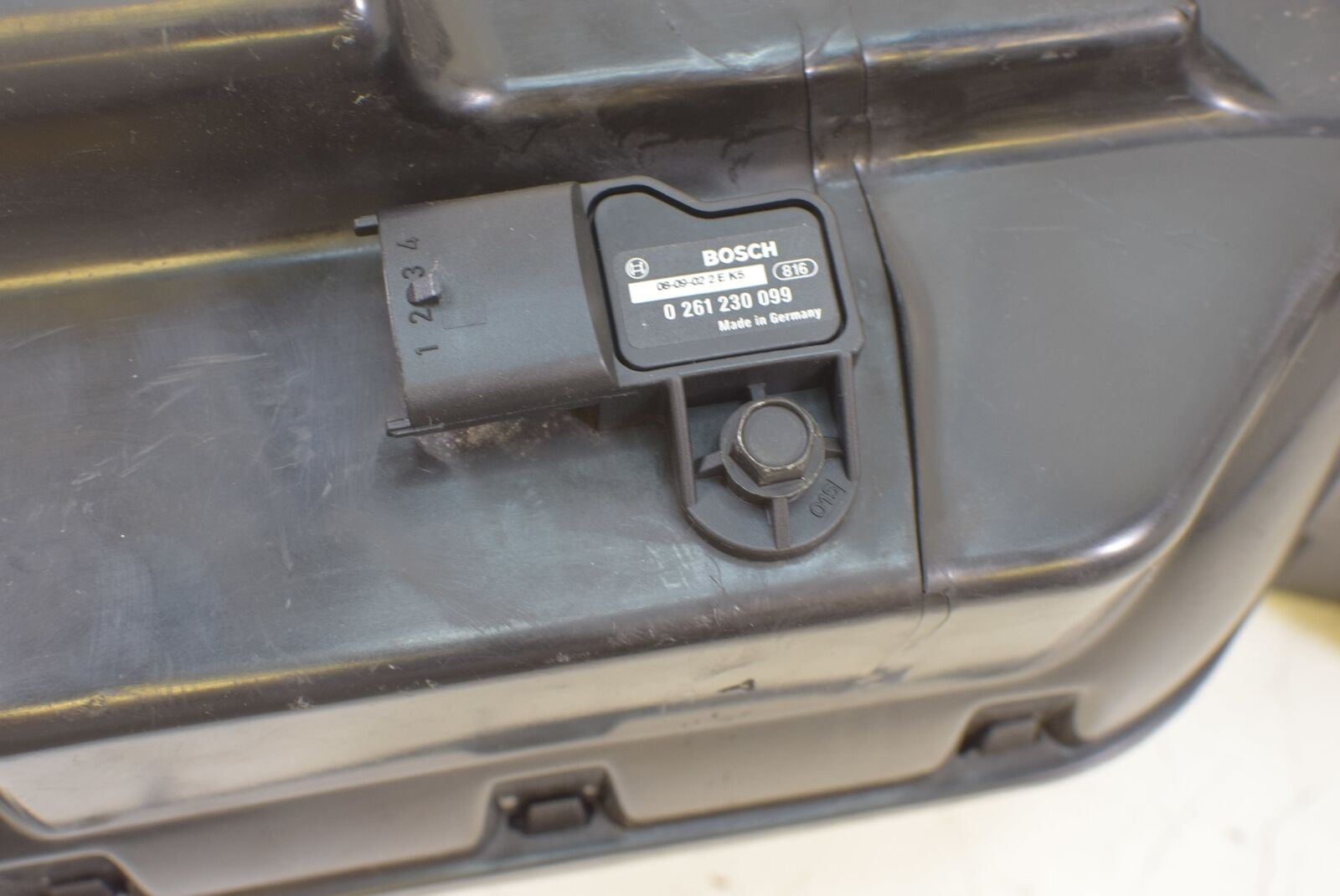 2009 Polaris RMK 600 S09PM6KS Air Box Cleaner Breather Filter Assembly 1203892 {{ shop.shopifyCountryName }} - Mototech271