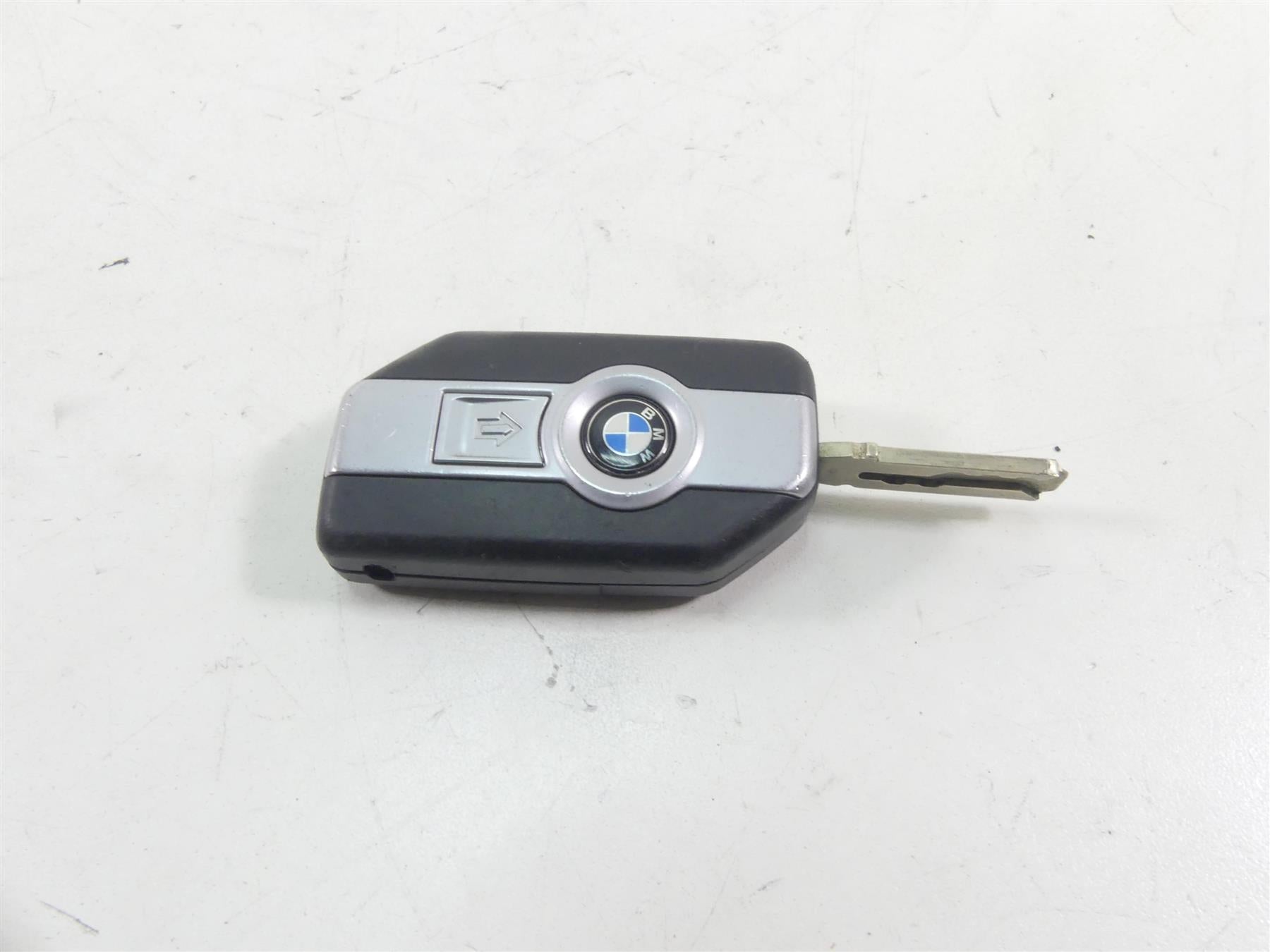 2017 BMW R1200GS GSW K50 Handsfree Cdi Ignition Switch Key Lock Set 13618354916 {{ shop.shopifyCountryName }} - Mototech271