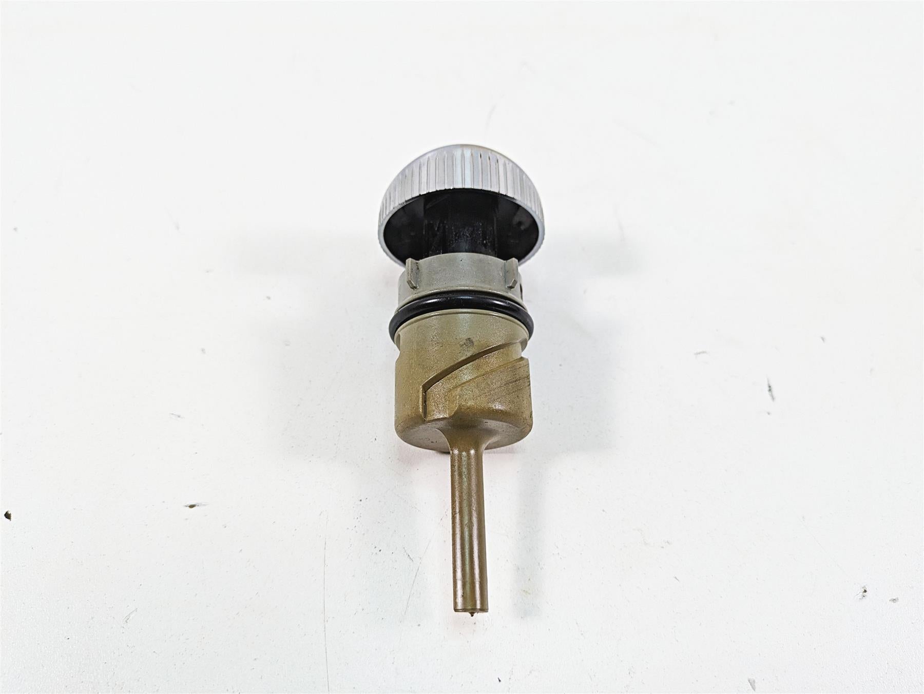 2006 Harley Sportster XL1200 Oil Tank Cap Dipstick Dip Stick 63000-04B {{ shop.shopifyCountryName }} - Mototech271
