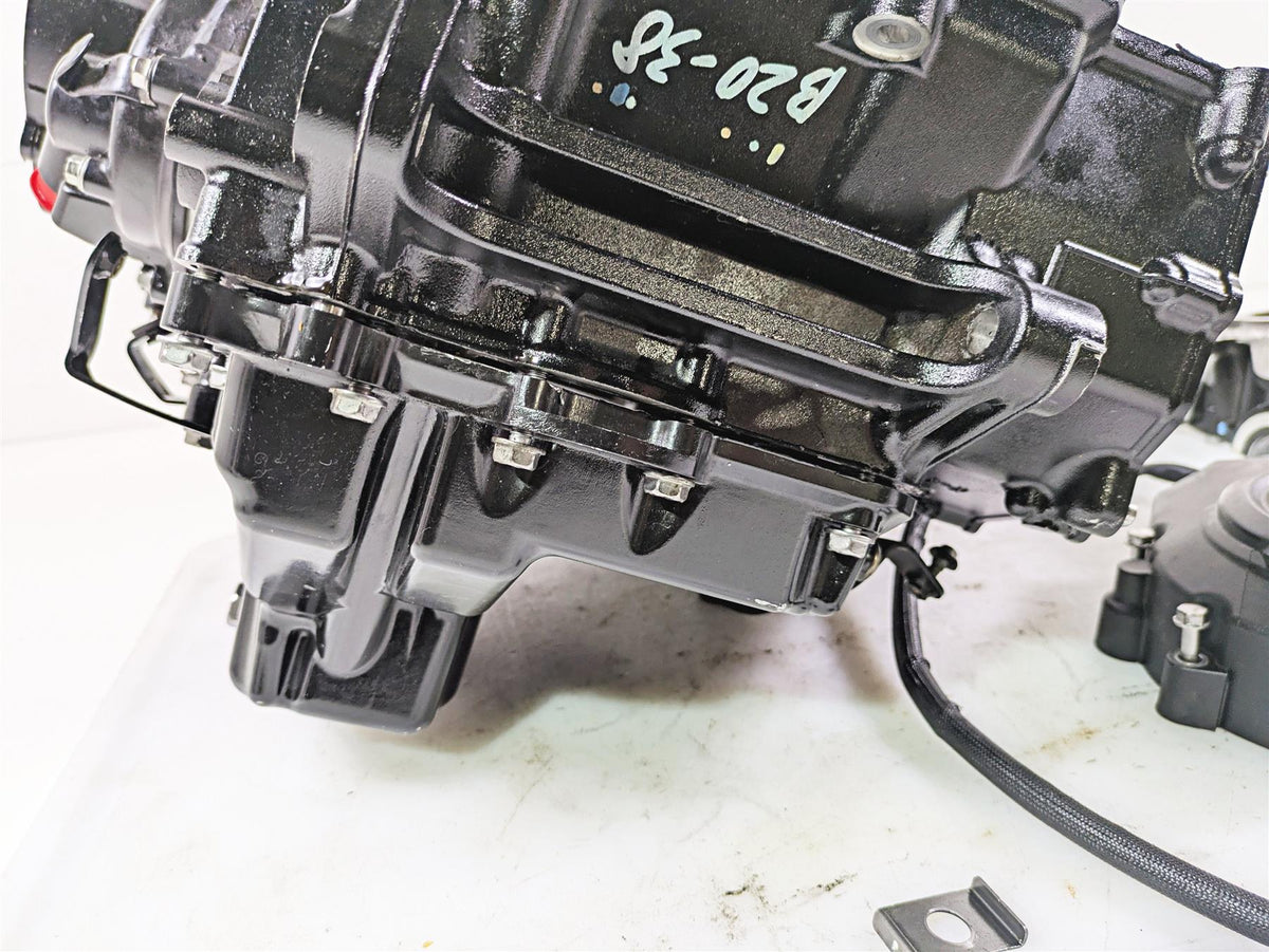 2021 Kawasaki Z900 ZR900 Bottom Lower End Engine Crankcase 14001-0725 {{ shop.shopifyCountryName }} - Mototech271