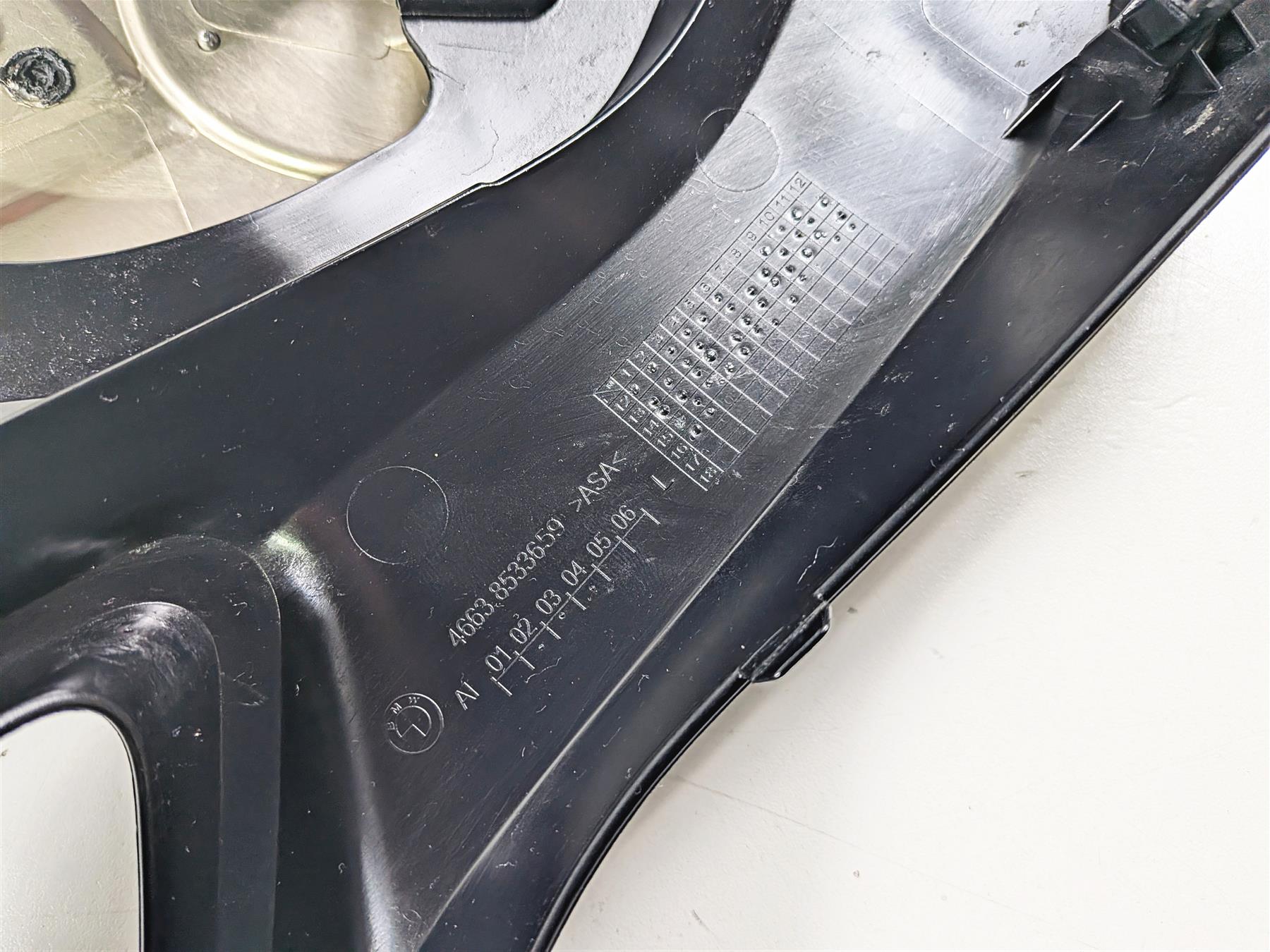 2016 BMW R1200 GS K50 Left Tank Side Main Fairing Emblem Set 46638533679 {{ shop.shopifyCountryName }} - Mototech271