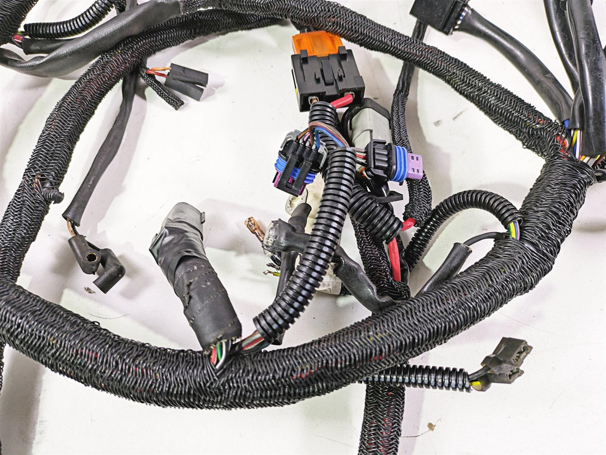 2010 Harley VRSCF Muscle Rod Wiring Harness Loom No Abs - For Parts 70125-08A {{ shop.shopifyCountryName }} - Mototech271