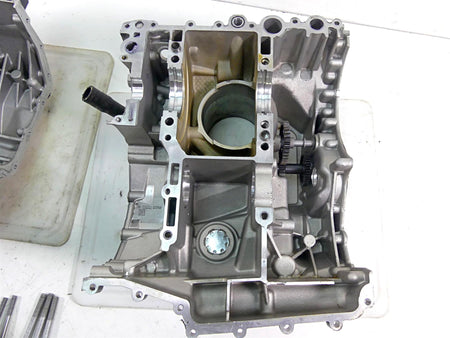 2015 BMW R1200GS GSW K50 Engine Housing Crankcase Crank Case Set 11008555027 {{ shop.shopifyCountryName }} - Mototech271