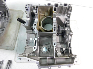 2015 BMW R1200GS GSW K50 Engine Housing Crankcase Crank Case Set 11008555027