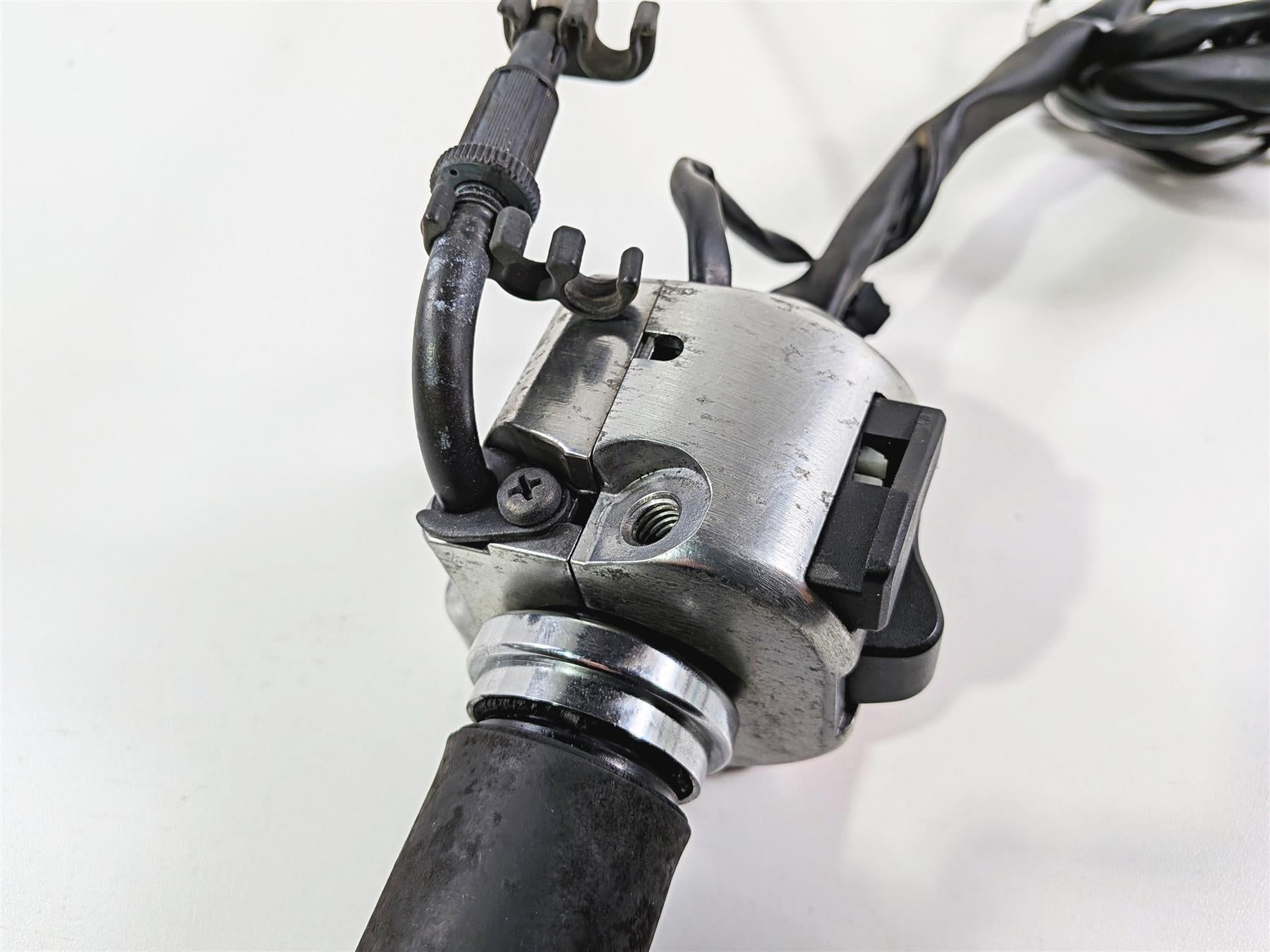 2012 Yamaha XV1900 Raider S Right Hand Control Switch Start 5C7-83973-10-00 {{ shop.shopifyCountryName }} - Mototech271