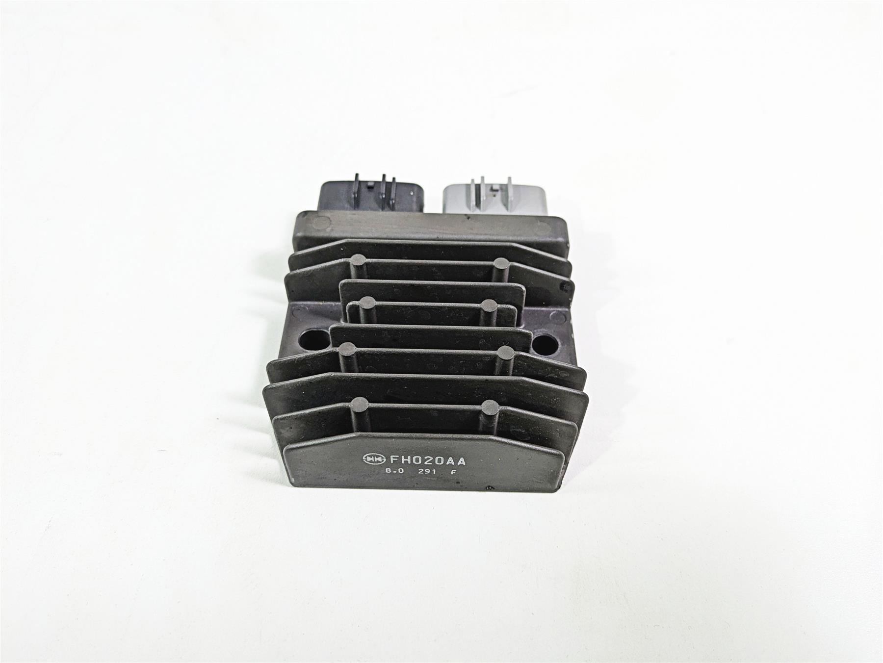 2019 Ducati Supersport 939 S Rectifier Voltage Regulator FH020AA 54040301B {{ shop.shopifyCountryName }} - Mototech271